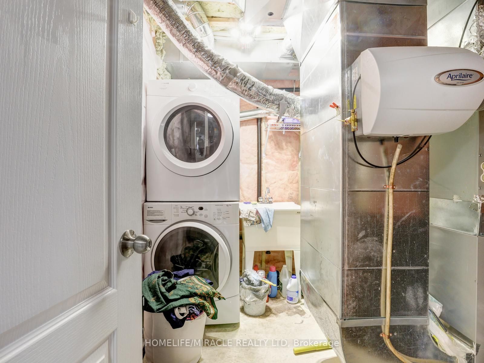 X13641110 Property Photo 48