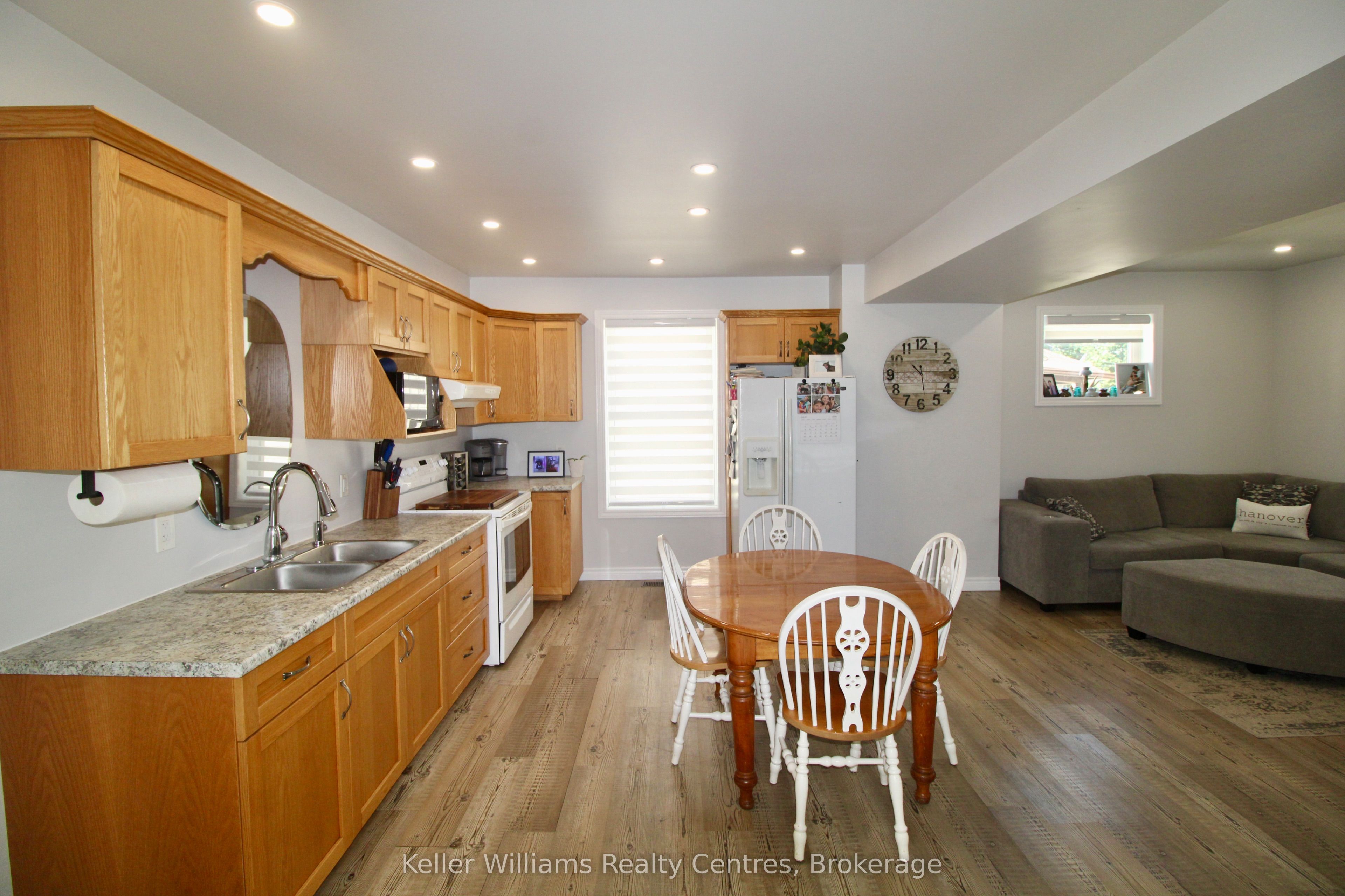 445 11th Street Property Photo 6
