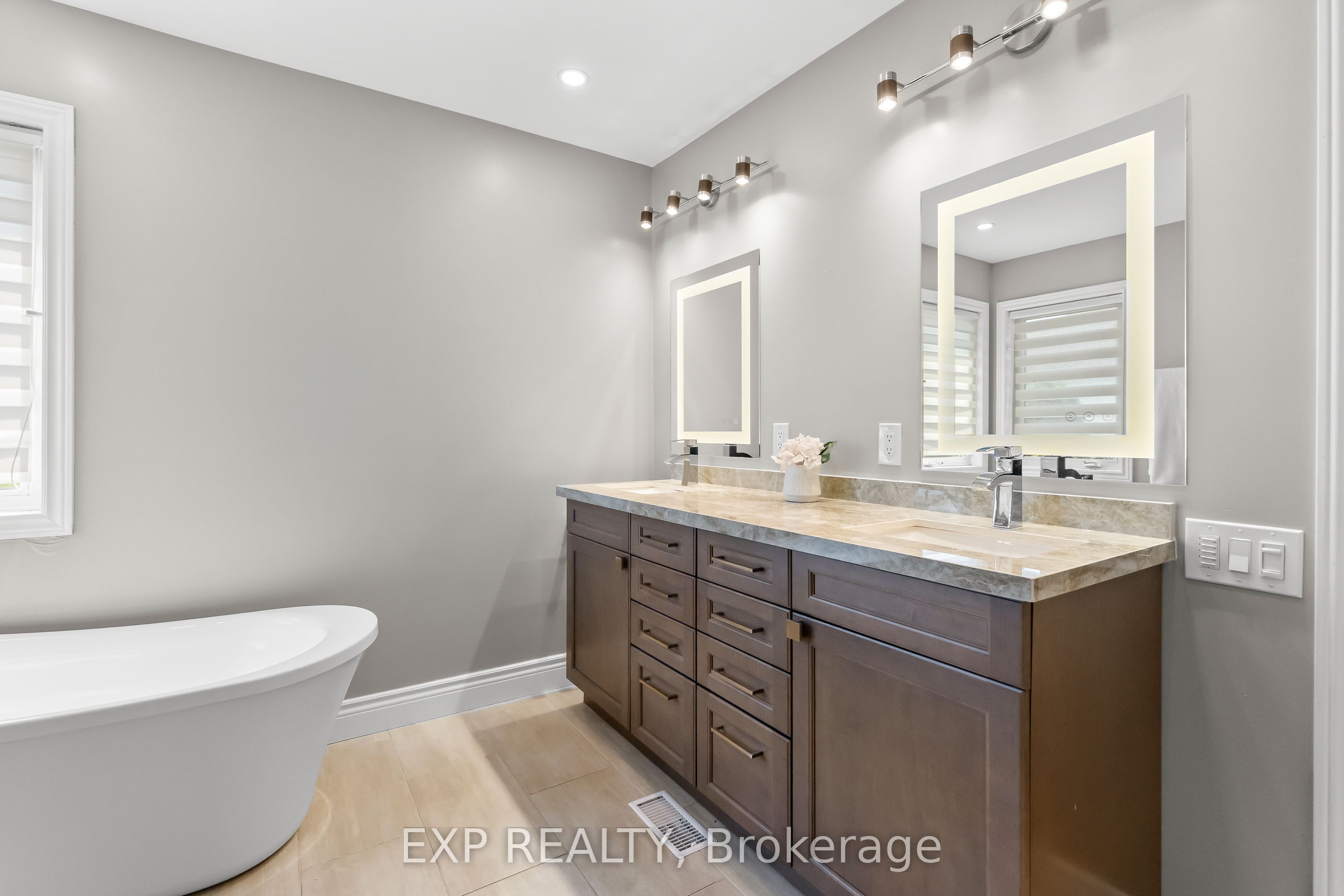 18 Briarwood Drive Property Photo 29