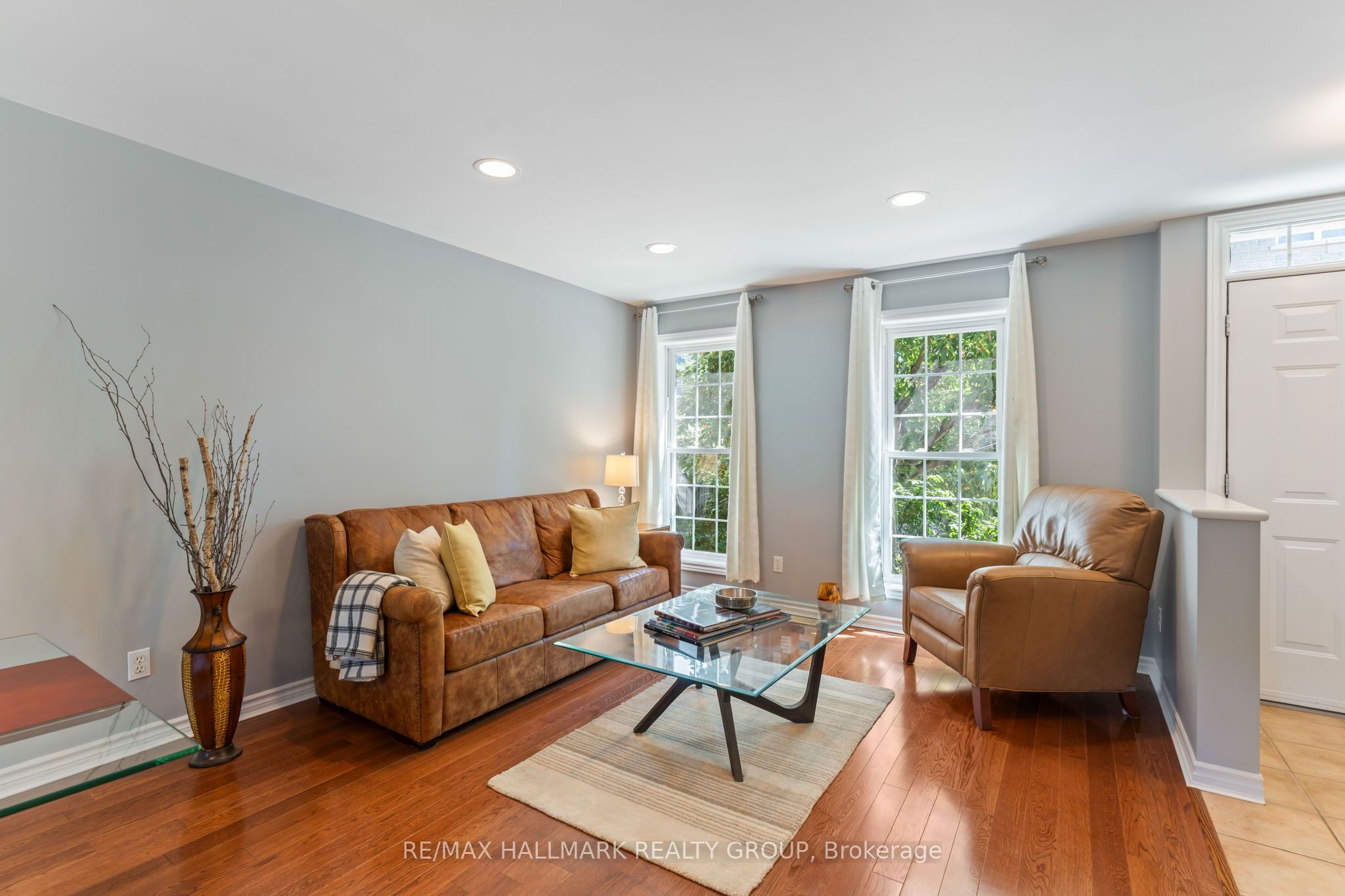 4 Sherman Lane Property Photo 8