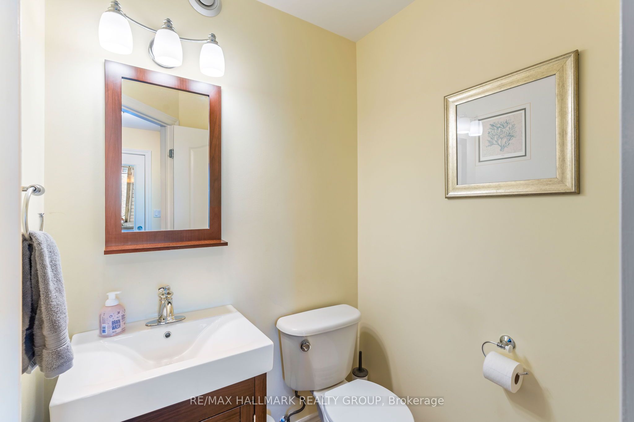4 Sherman Lane Property Photo 18