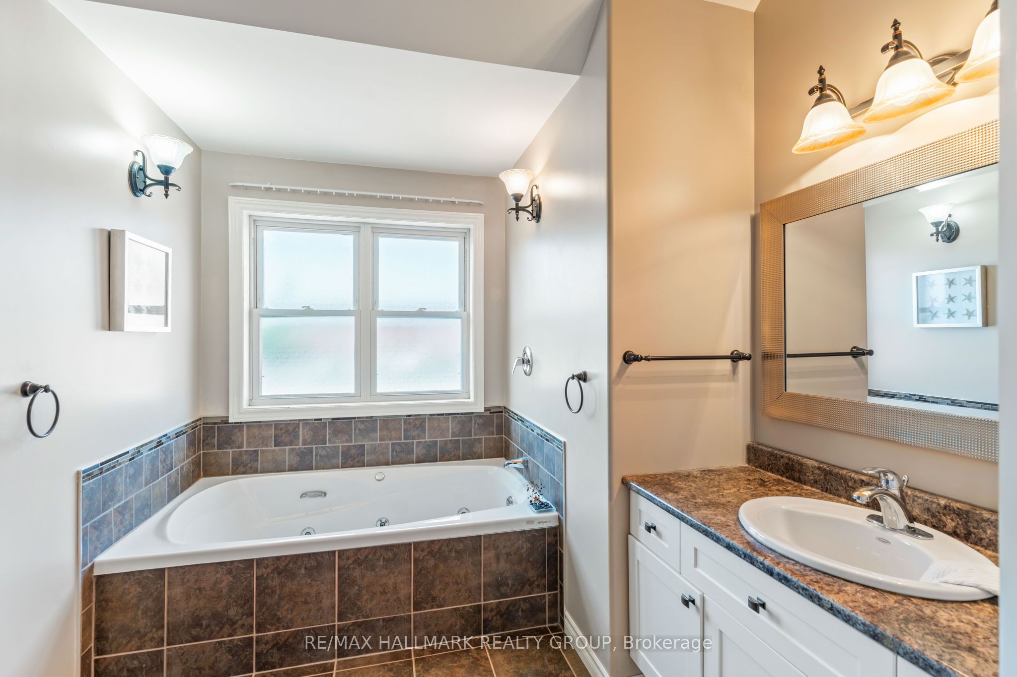 4 Sherman Lane Property Photo 30