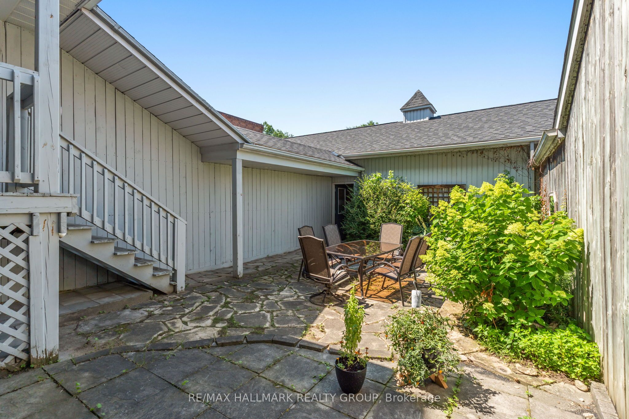 4 Sherman Lane Property Photo 37