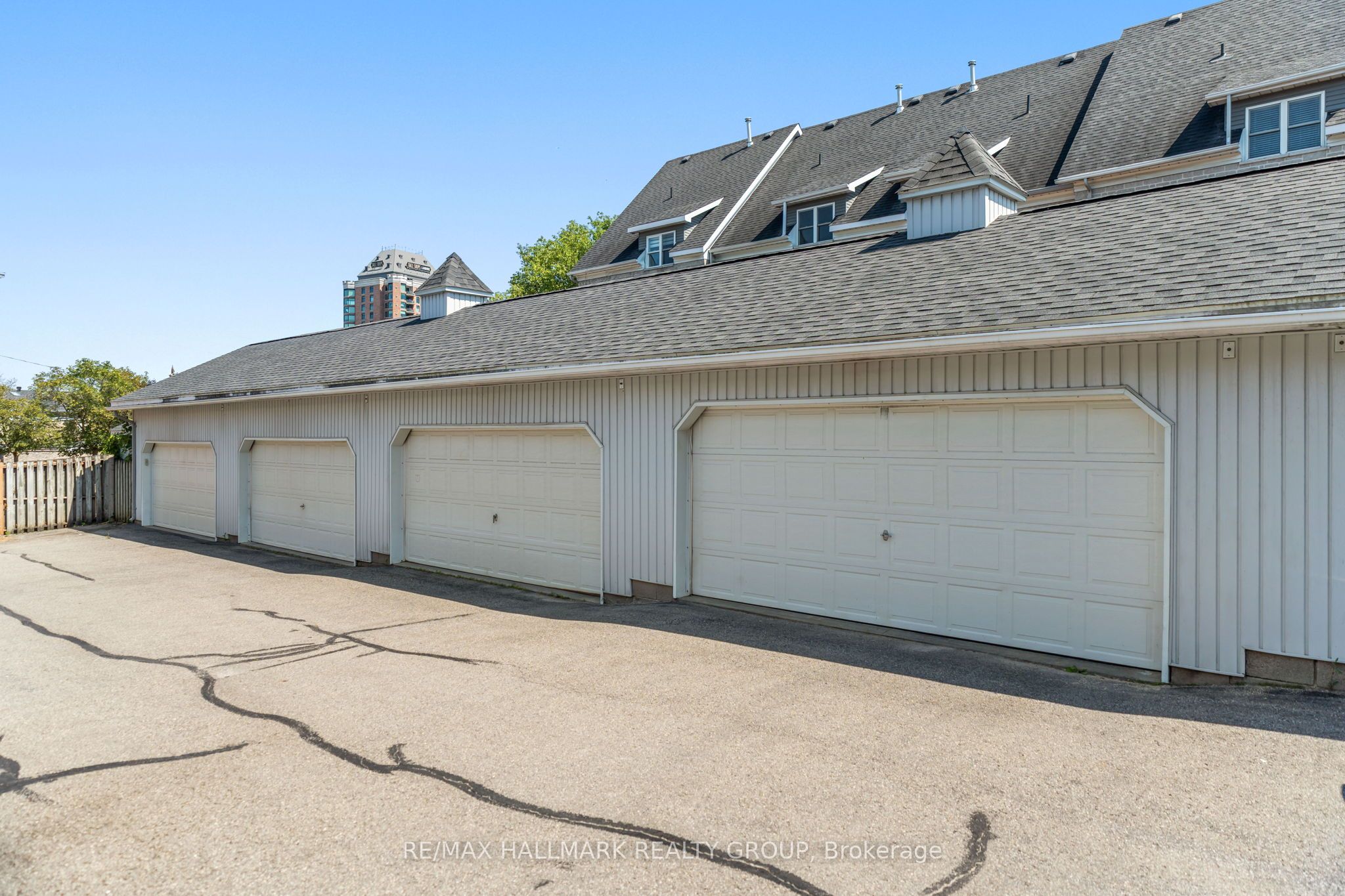 4 Sherman Lane Property Photo 39