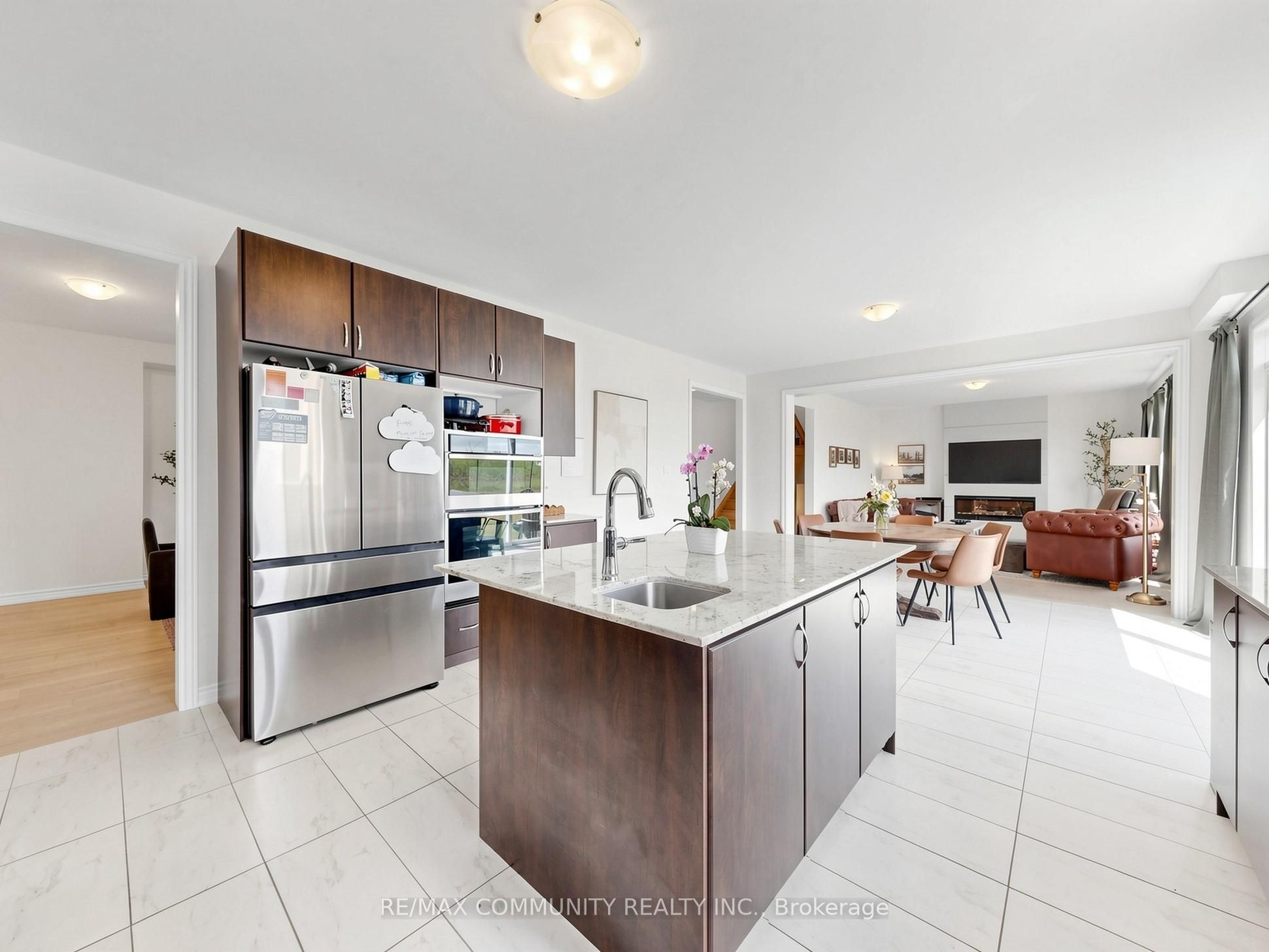 98 Golden Meadows Drive Property Photo 11