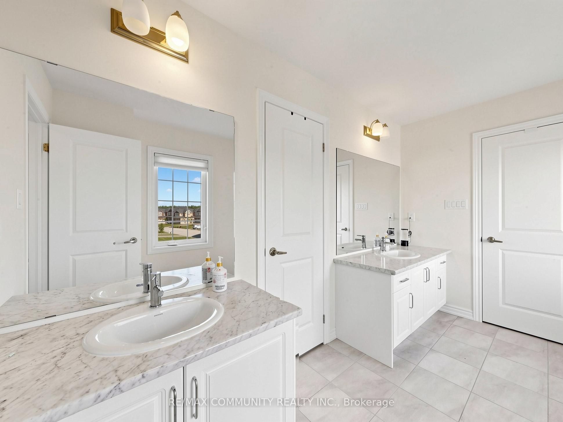 98 Golden Meadows Drive Property Photo 34
