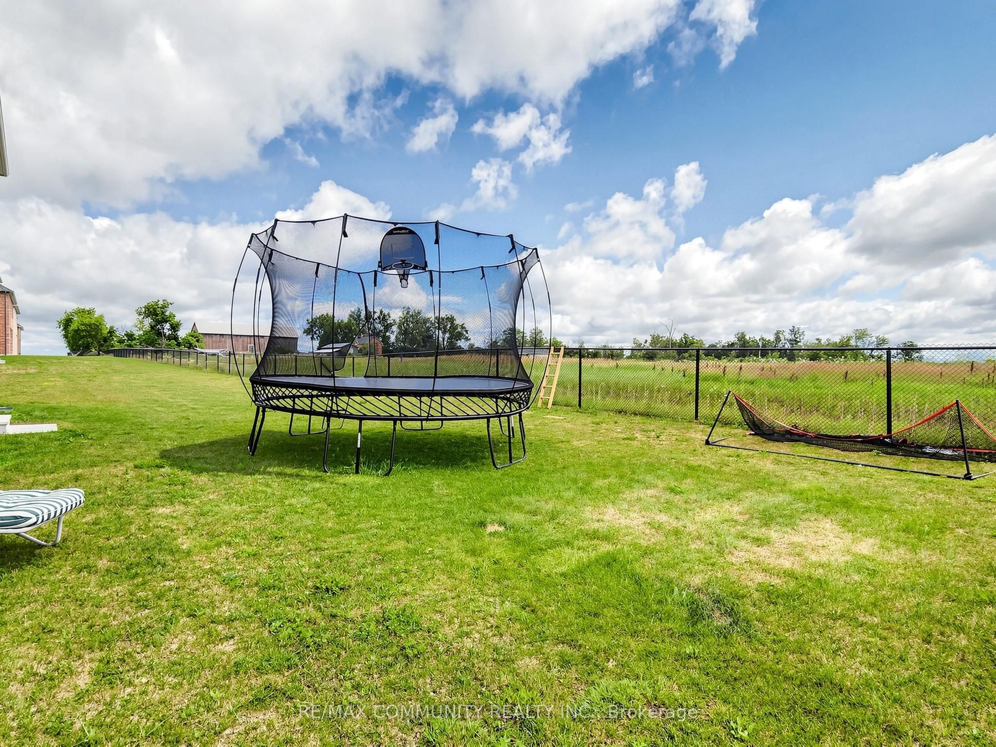 98 Golden Meadows Drive Property Photo 46