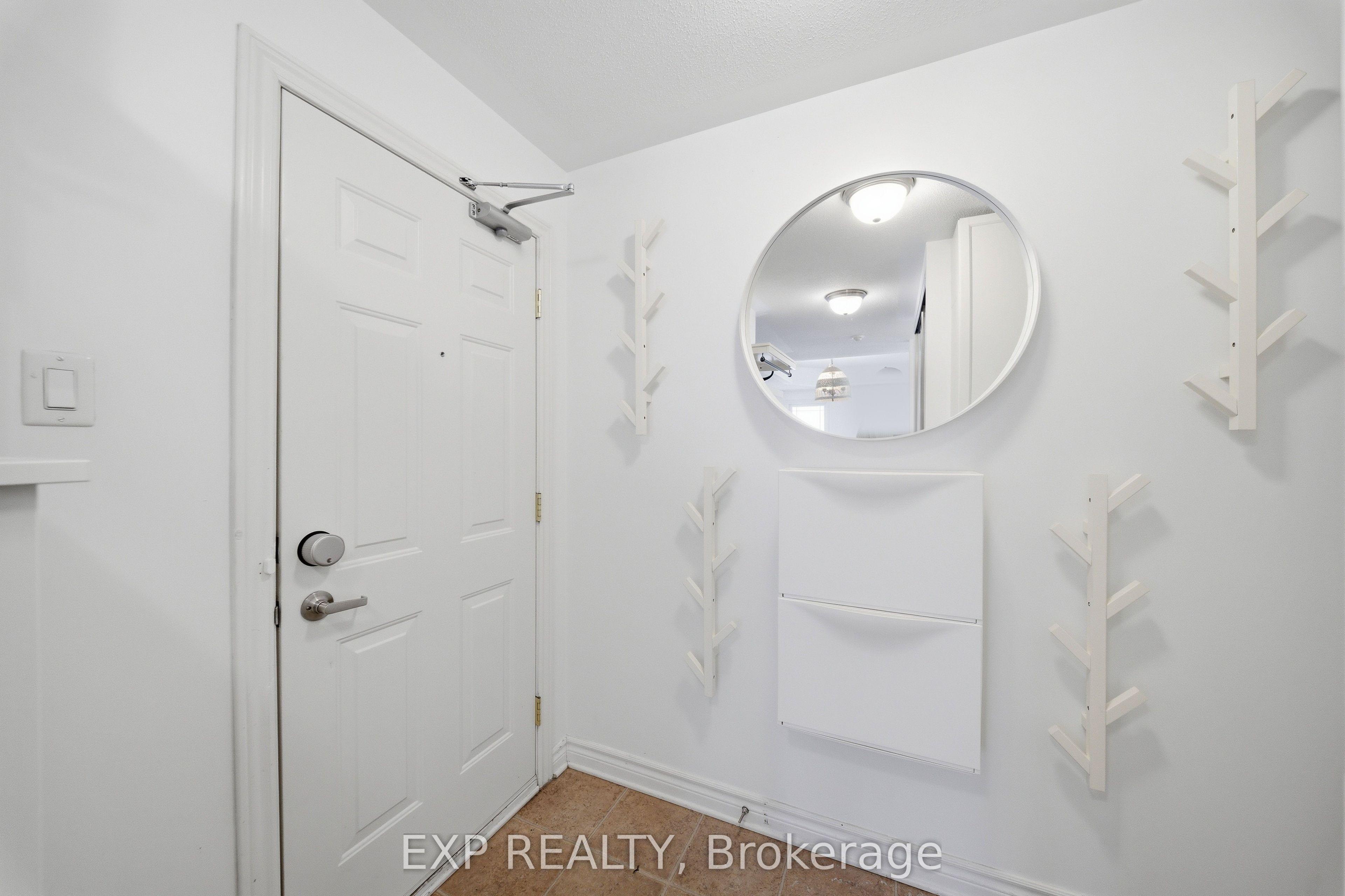 369 Paseo Private 8 Property Photo 3