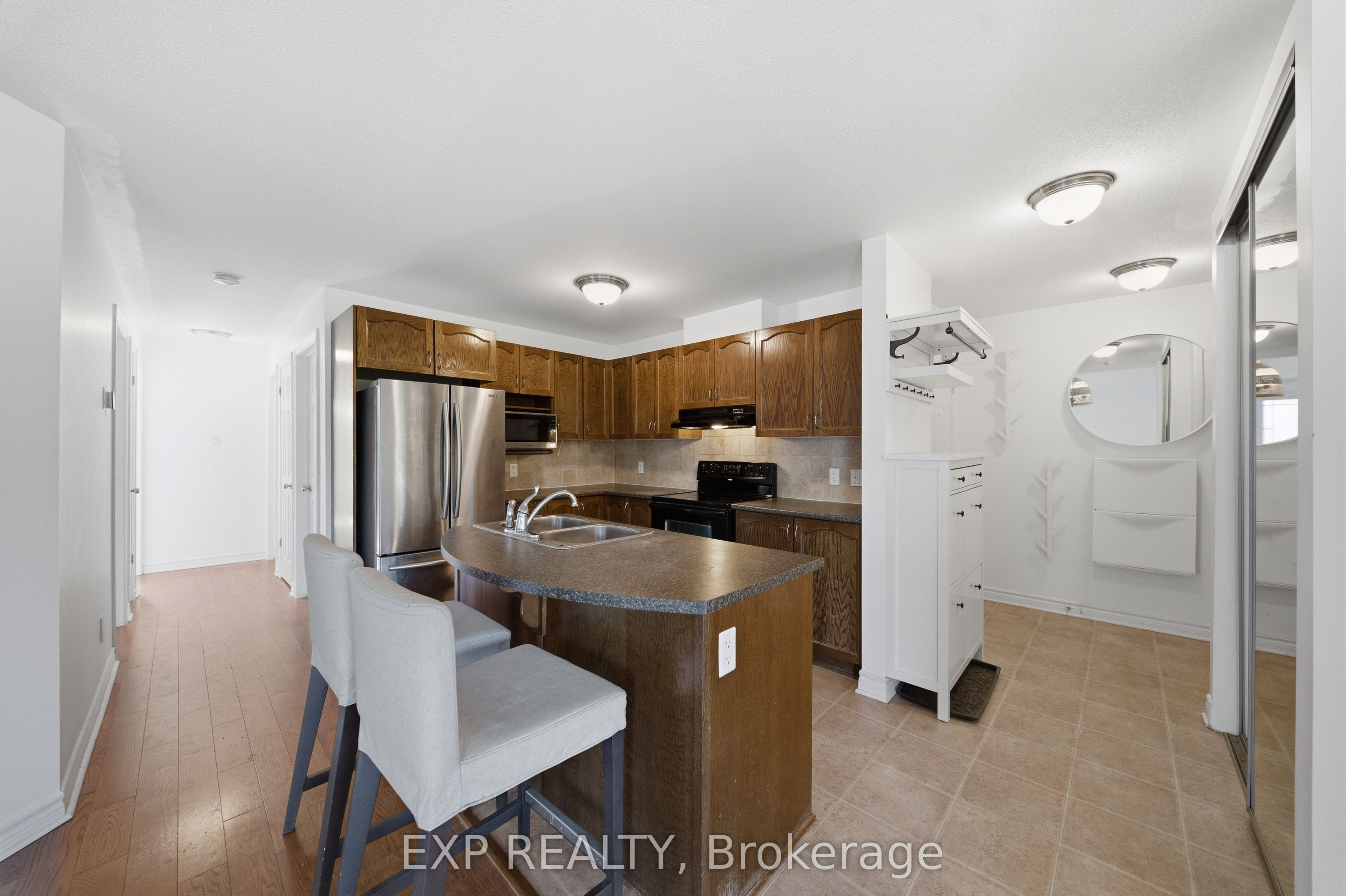 369 Paseo Private 8 Property Photo 7