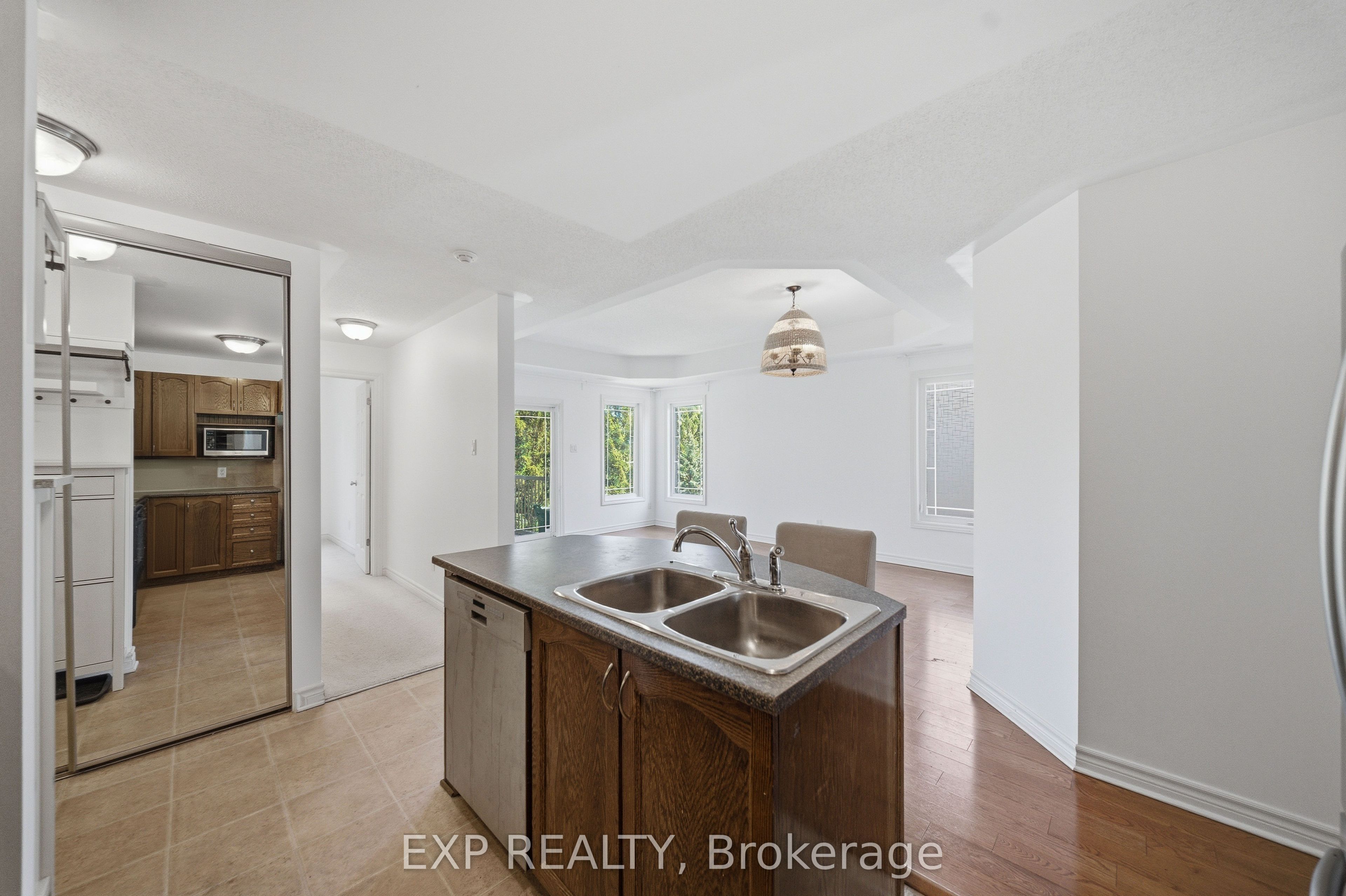 369 Paseo Private 8 Property Photo 9