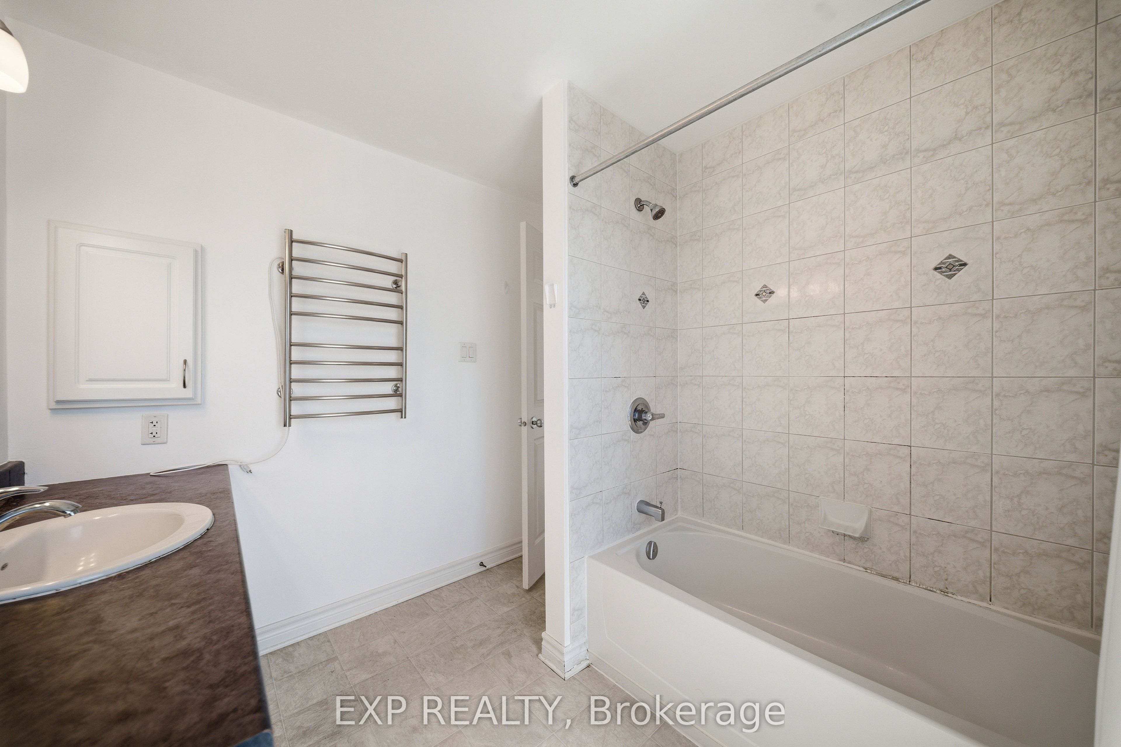 369 Paseo Private 8 Property Photo 13
