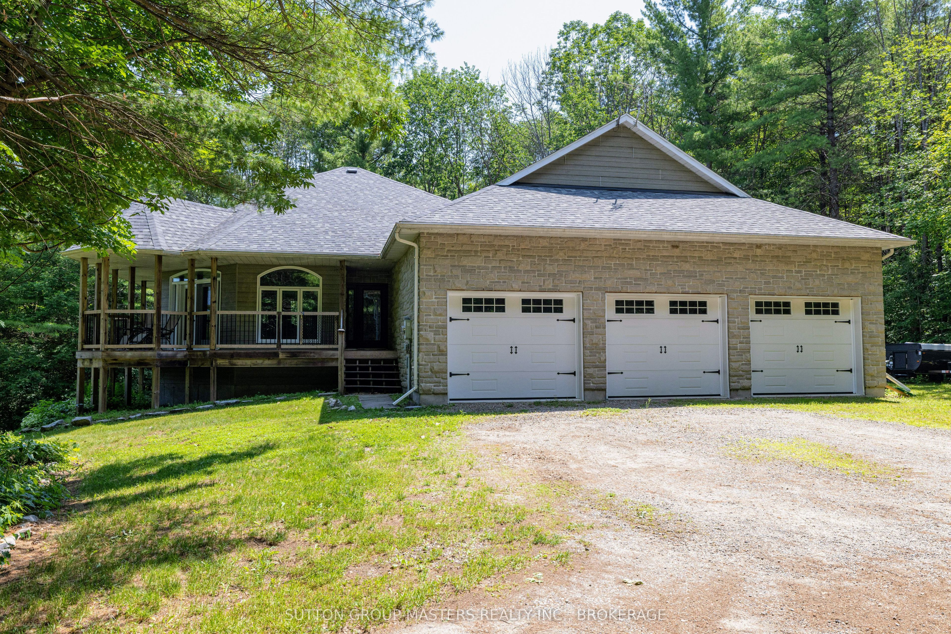 139 Country Woods Drive Property Photo 1