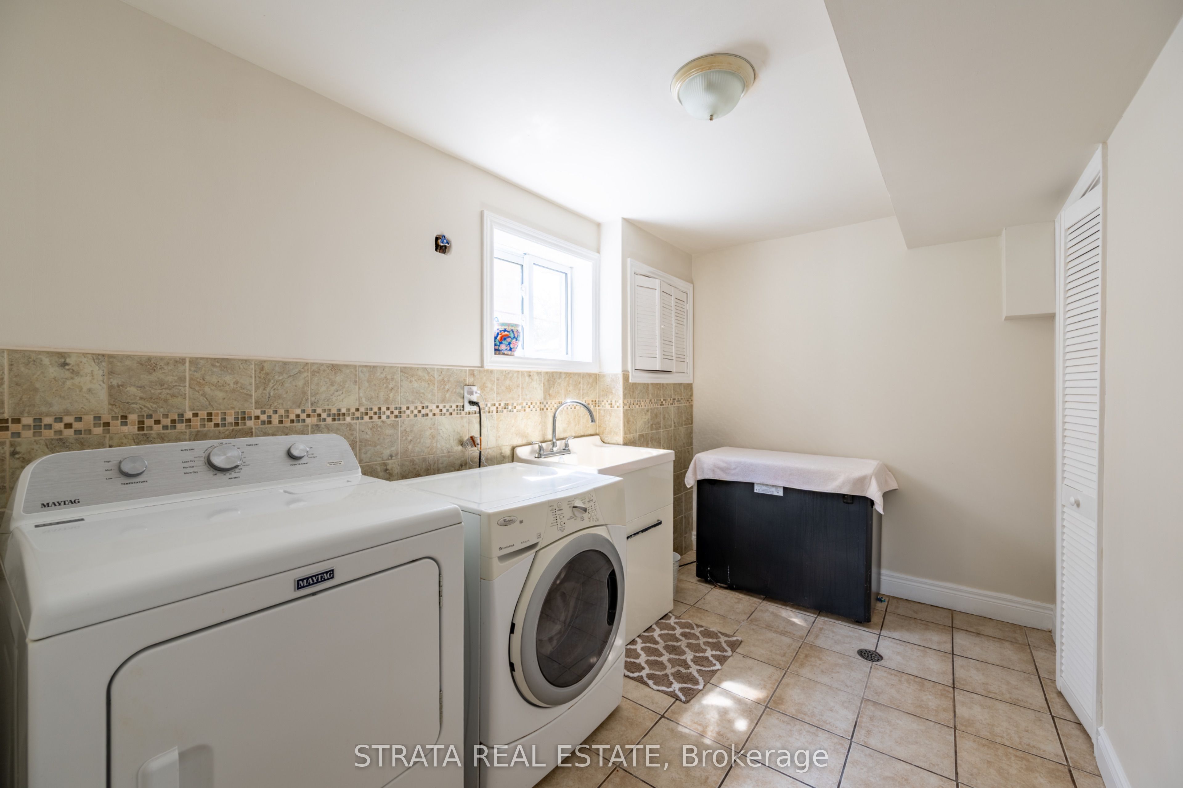 7 Harrow Court Property Photo 33