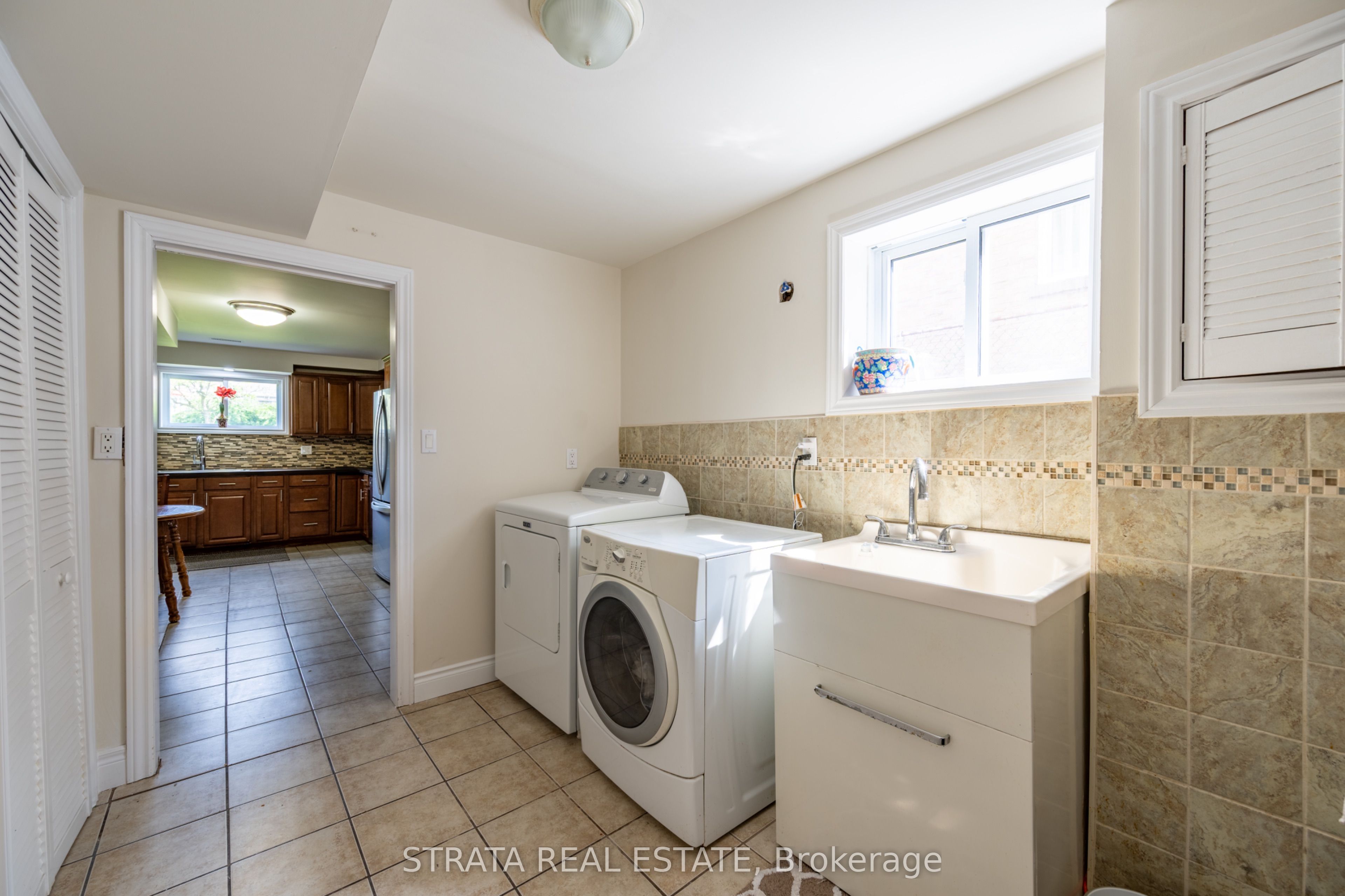 7 Harrow Court Property Photo 34