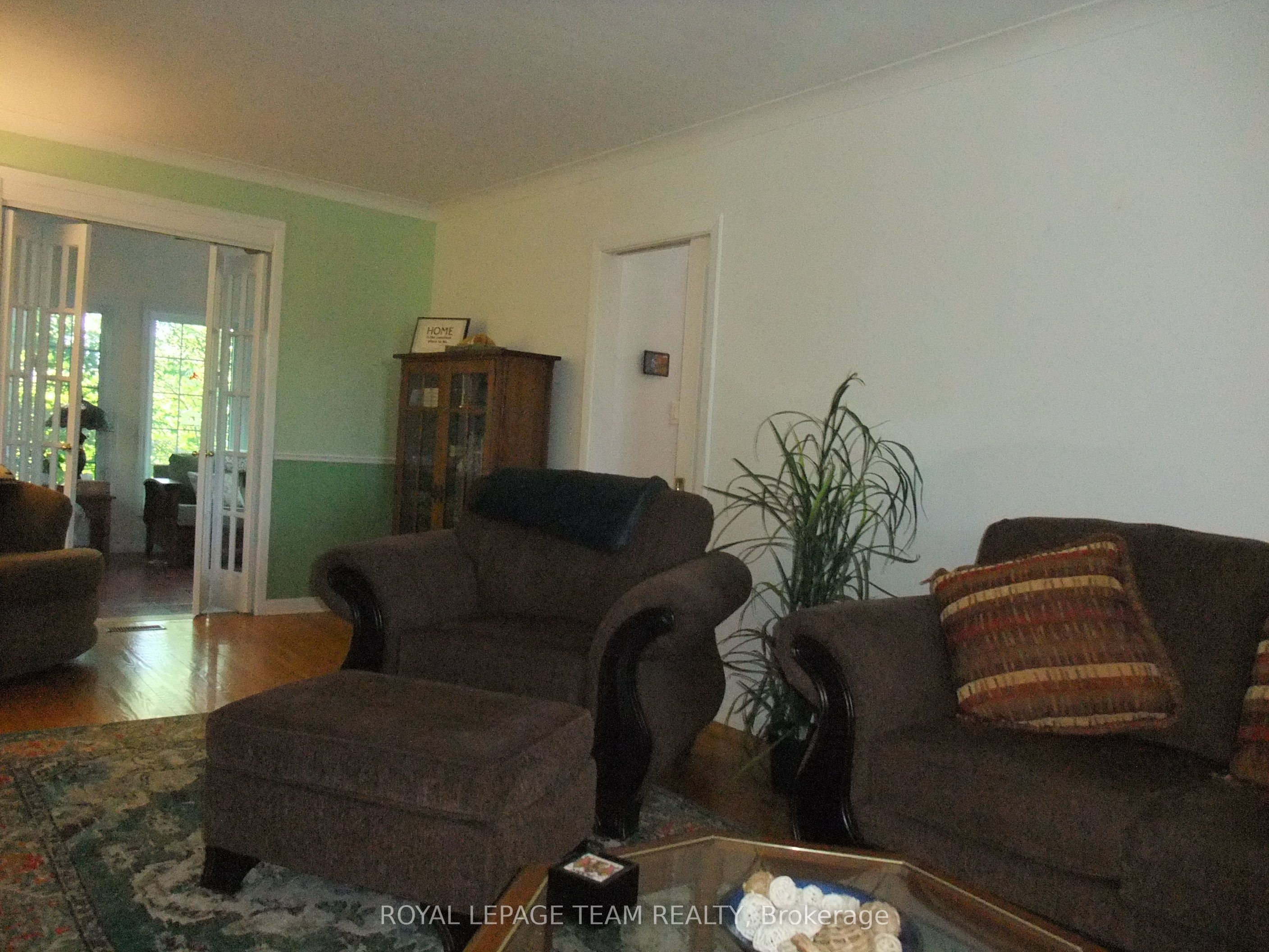 32 Gary Crescent Property Photo 6
