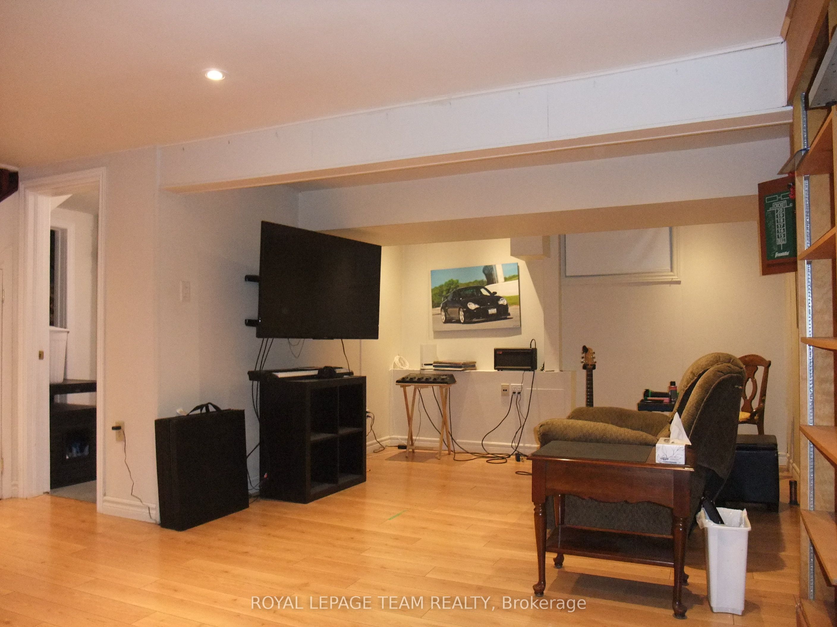 32 Gary Crescent Property Photo 30