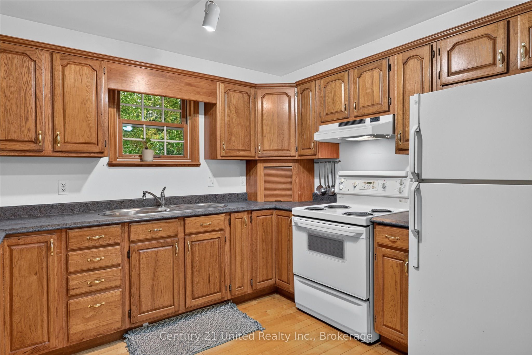 335 Douro 3rd Line Property Photo 4