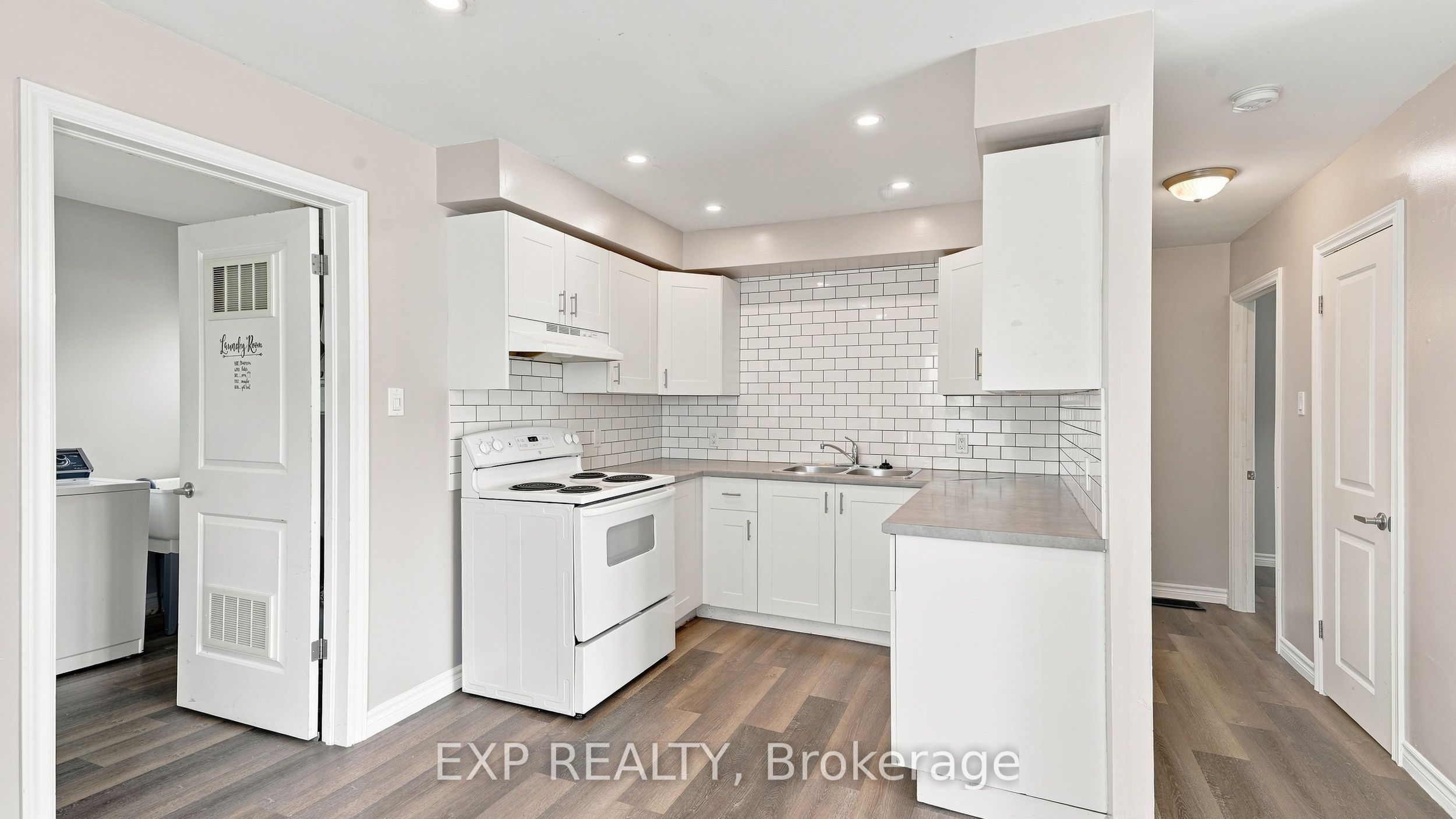 225 Grantham Avenue Property Photo 10