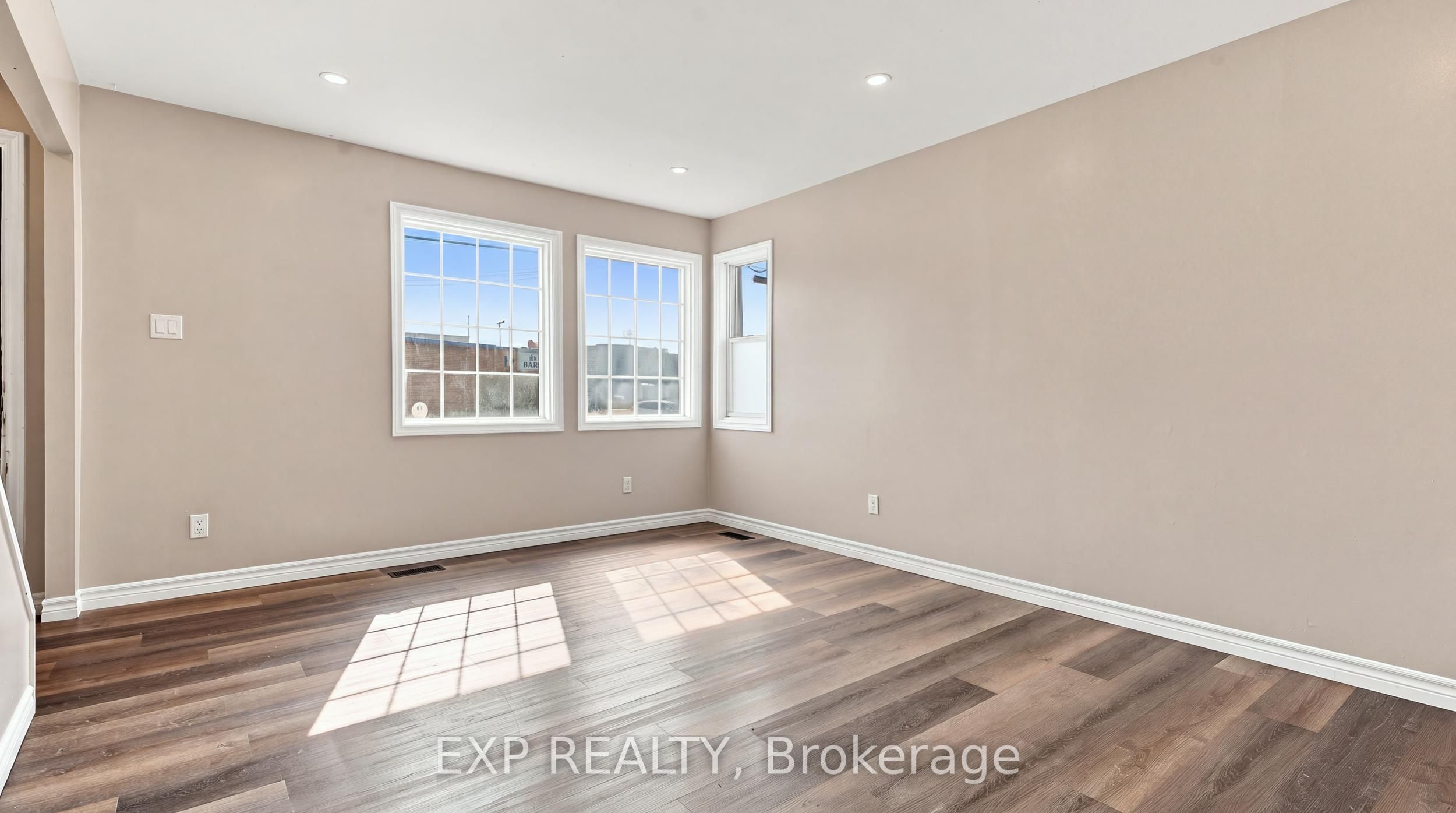 225 Grantham Avenue Property Photo 16