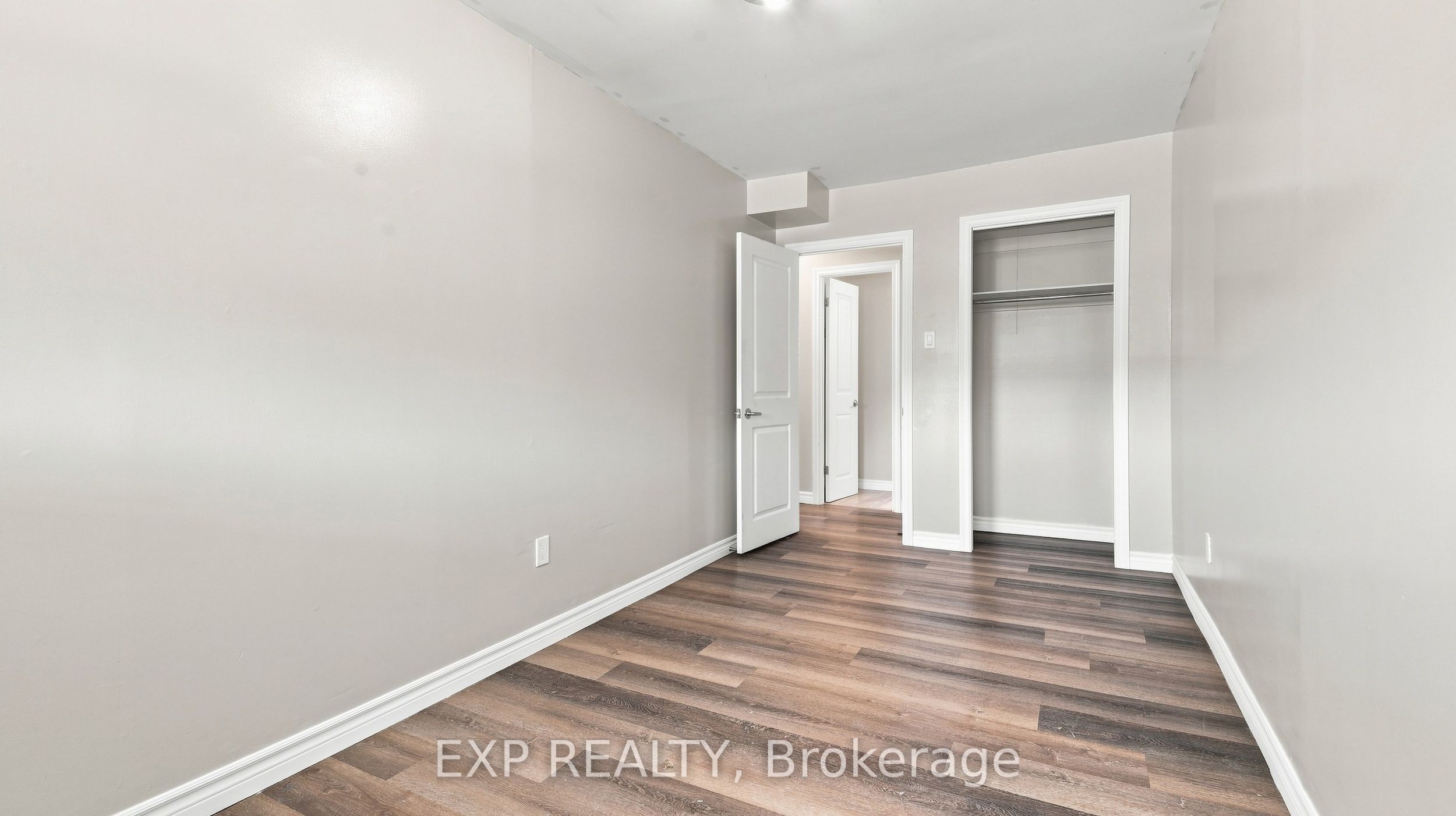 225 Grantham Avenue Property Photo 23