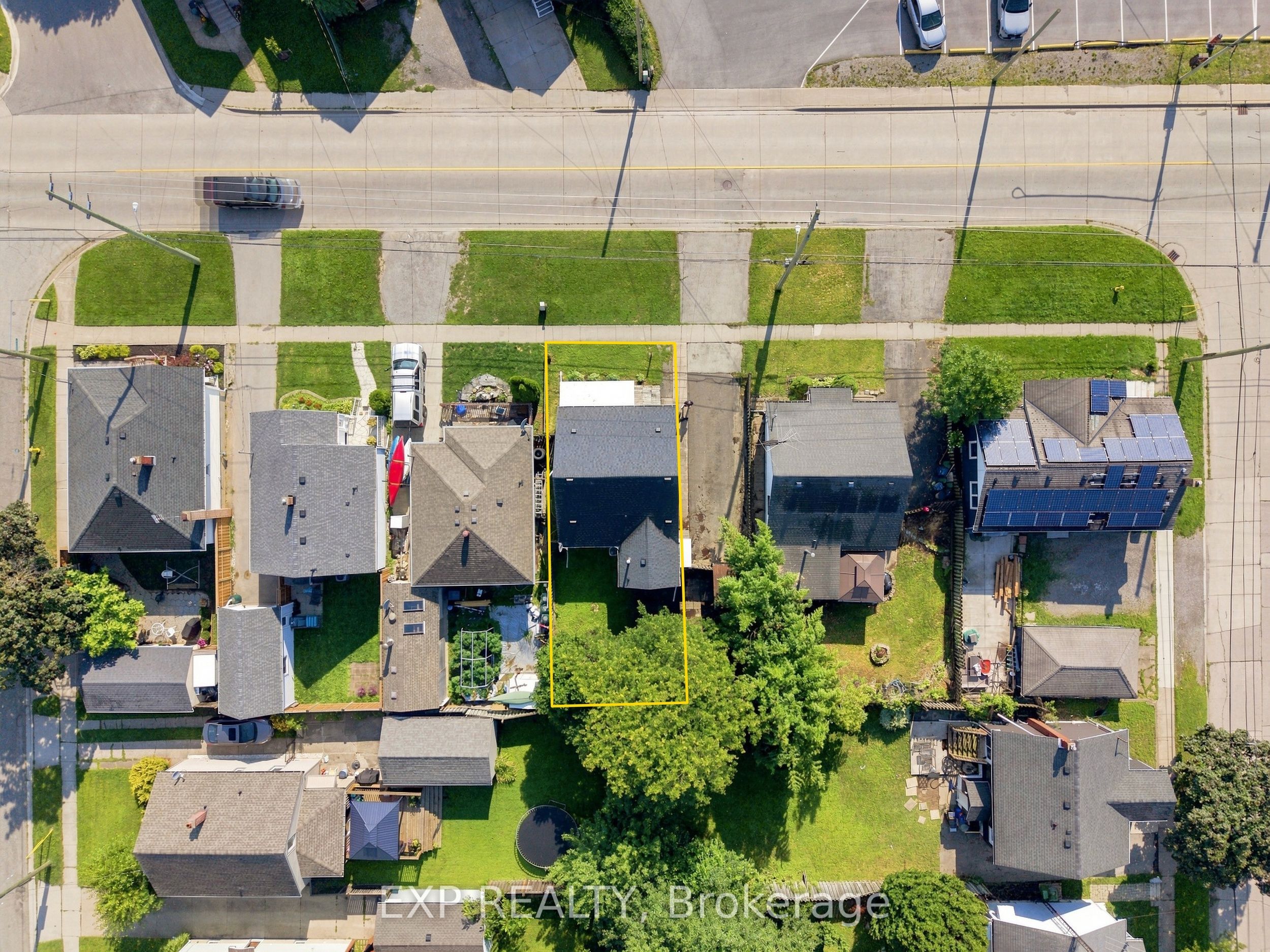 225 Grantham Avenue Property Photo 29
