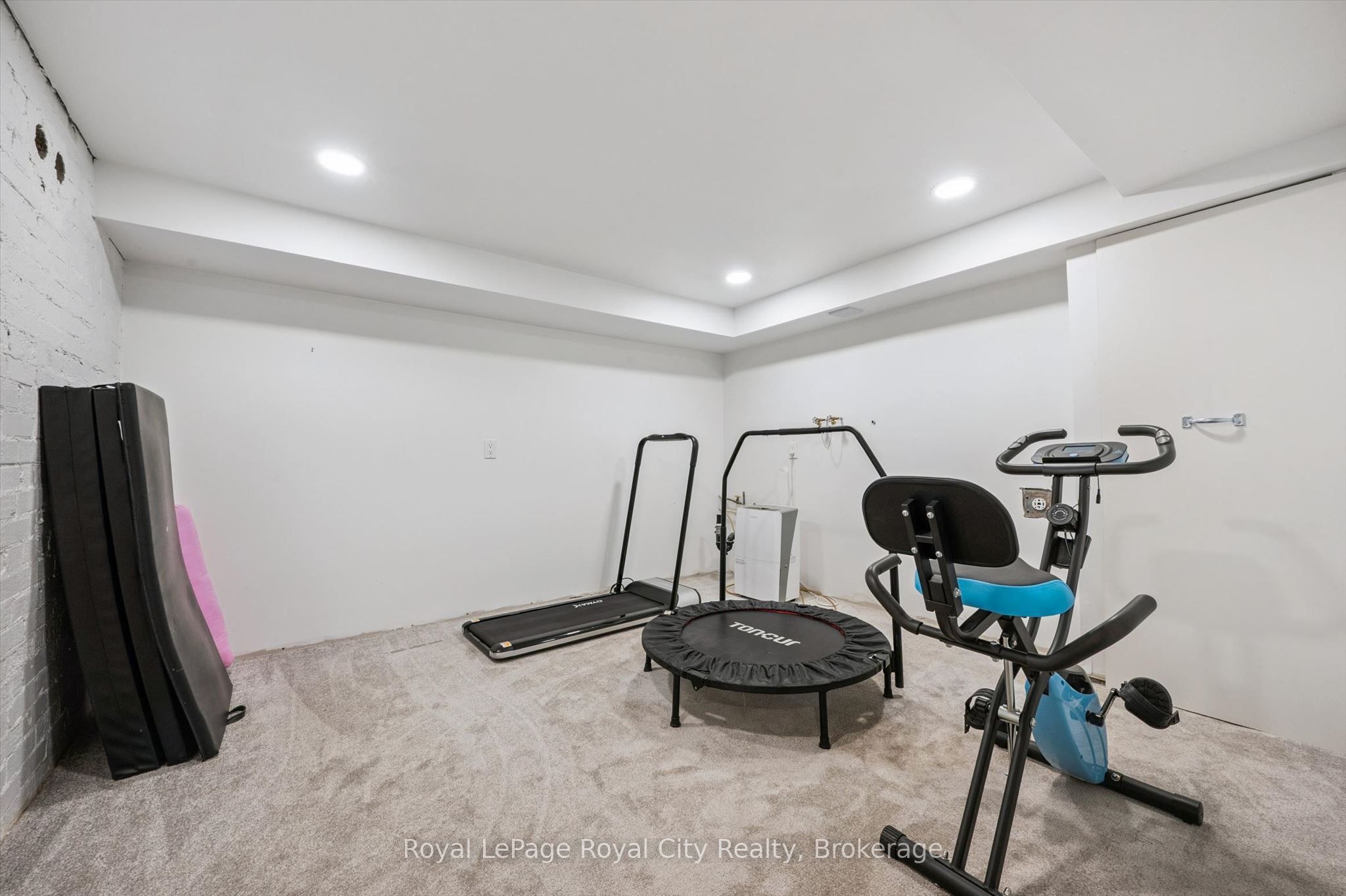 1 Barber Avenue Property Photo 24