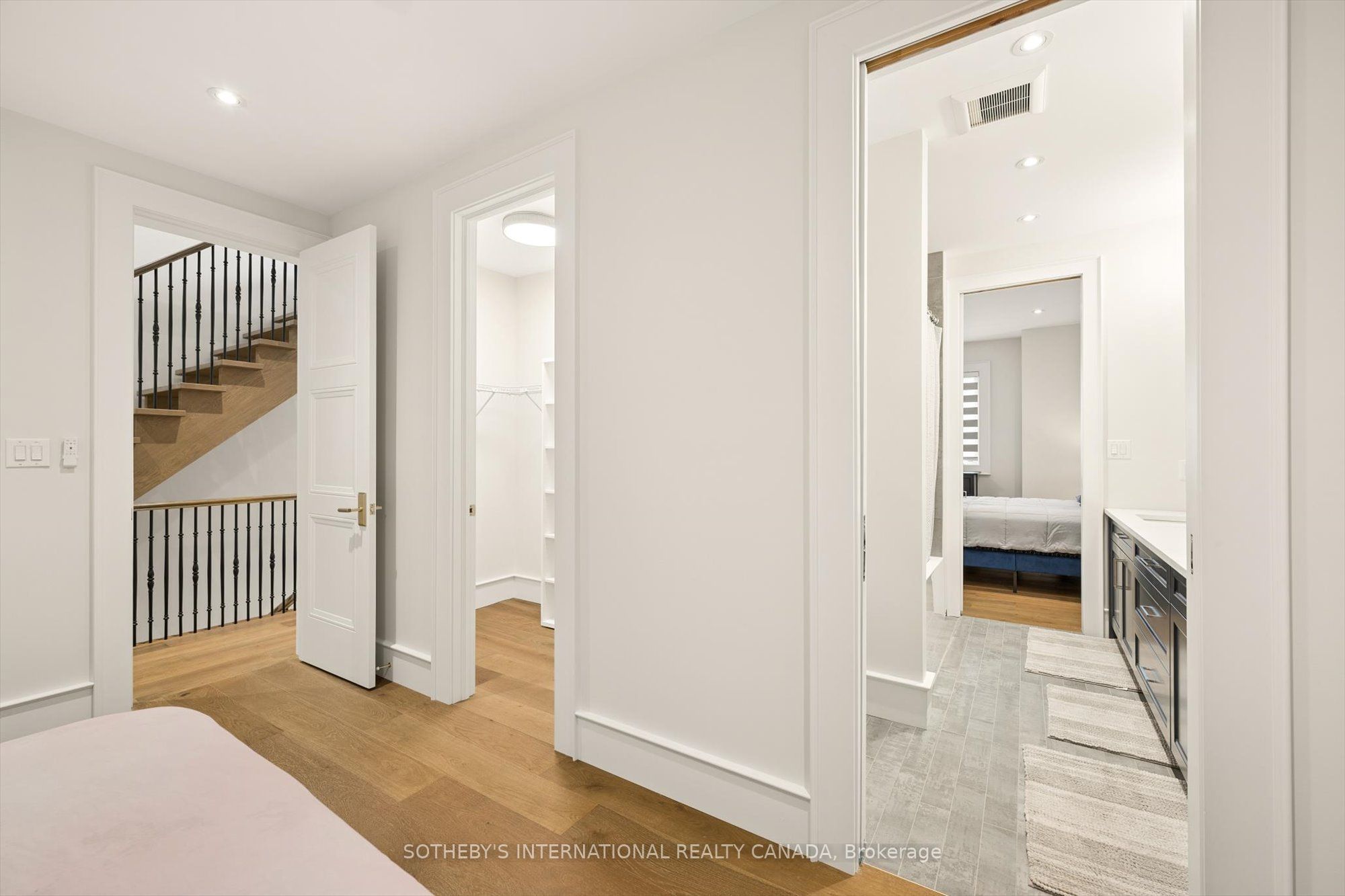 17 Avondale Avenue S Property Photo 31