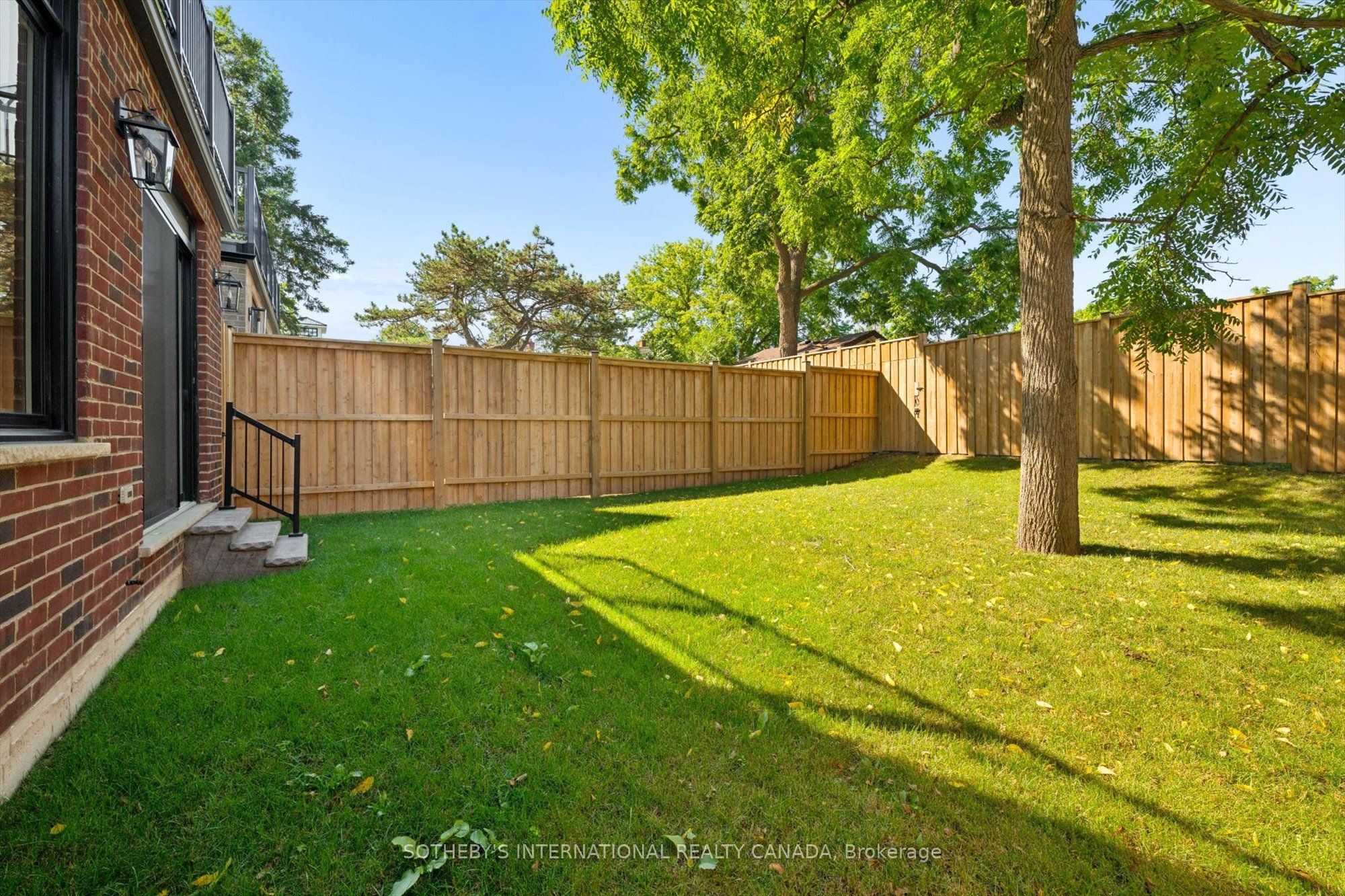 17 Avondale Avenue S Property Photo 43