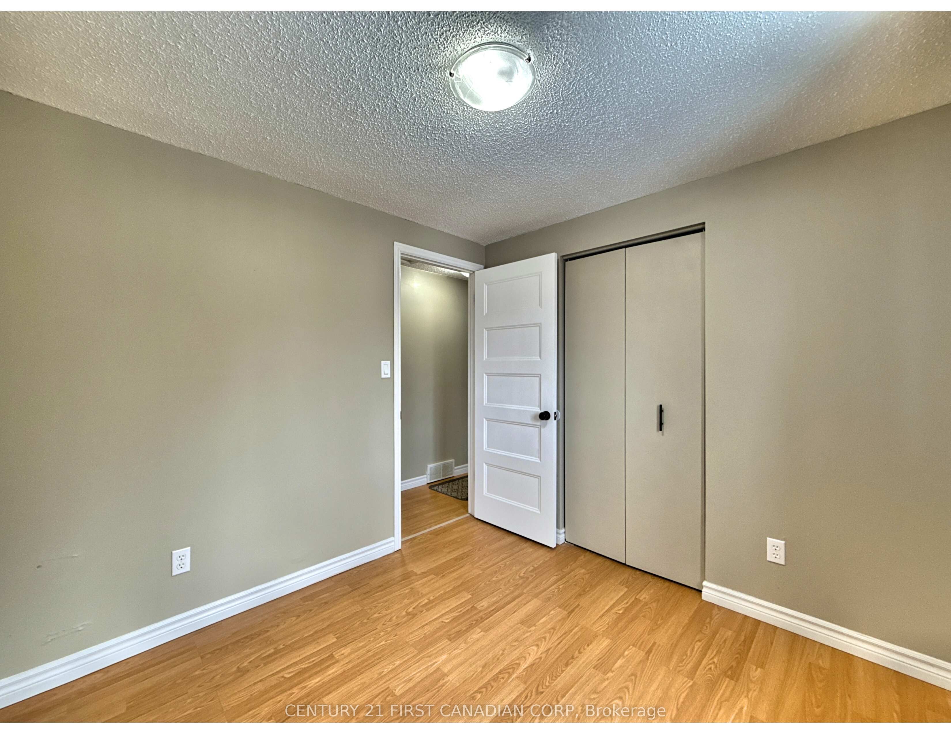159 Walmer Gardens Property Photo 13