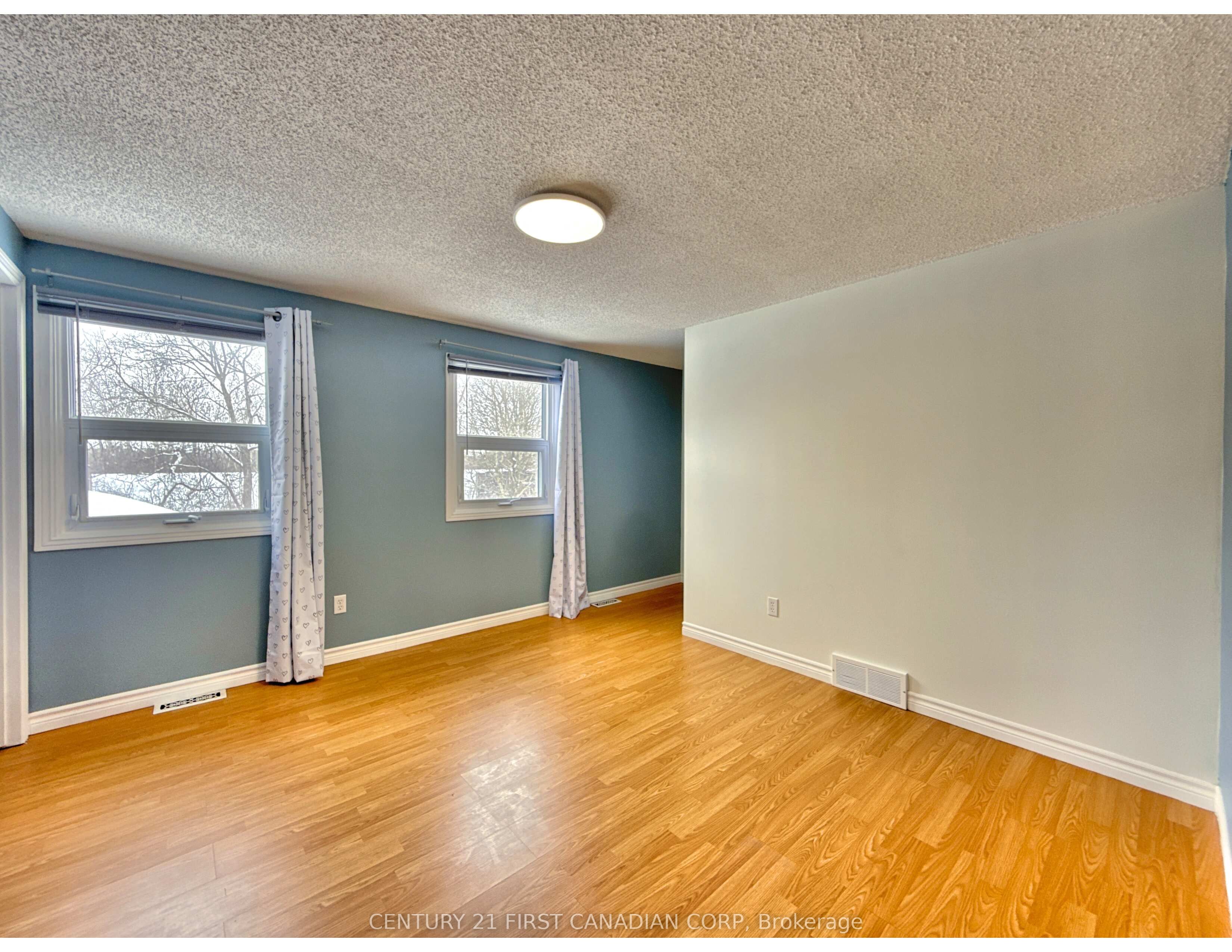 159 Walmer Gardens Property Photo 15