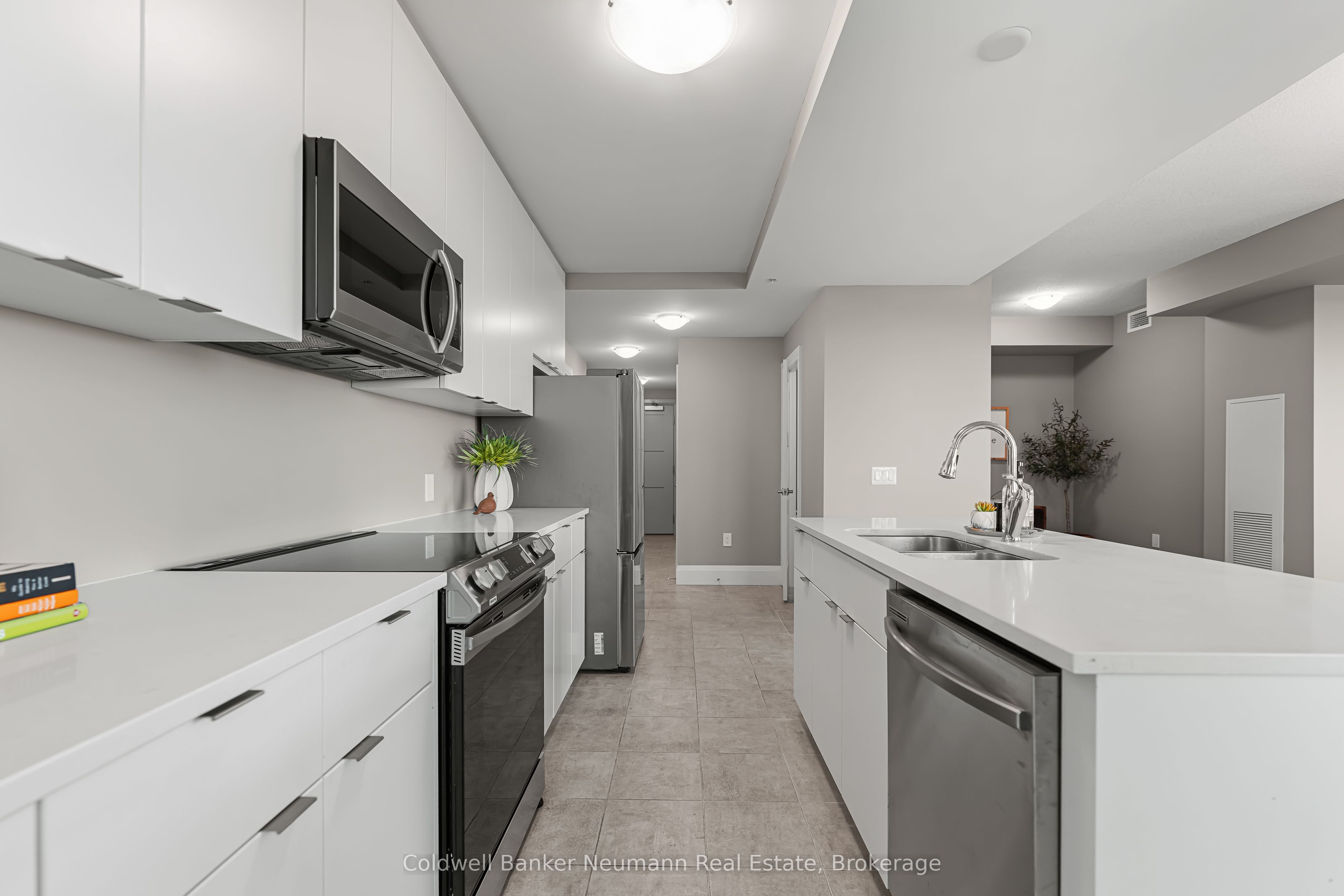 73 Arthur Street 802 Property Photo 17