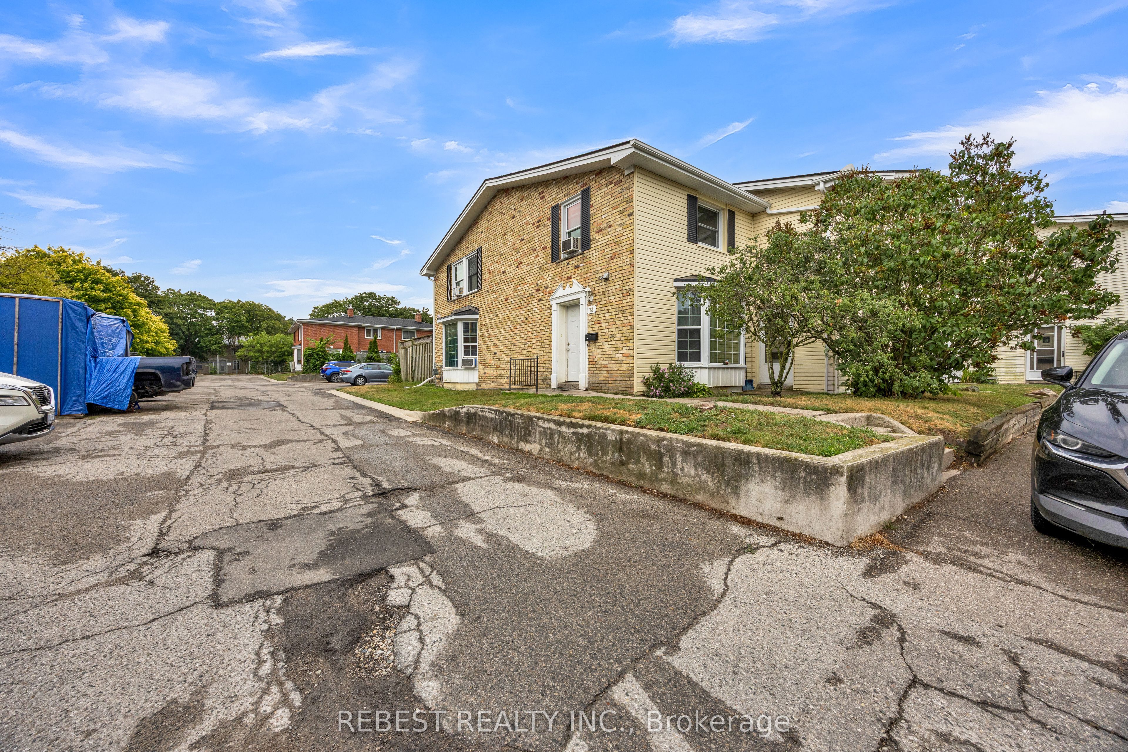 73 Arbour Glen Crescent 1 Property Photo 1