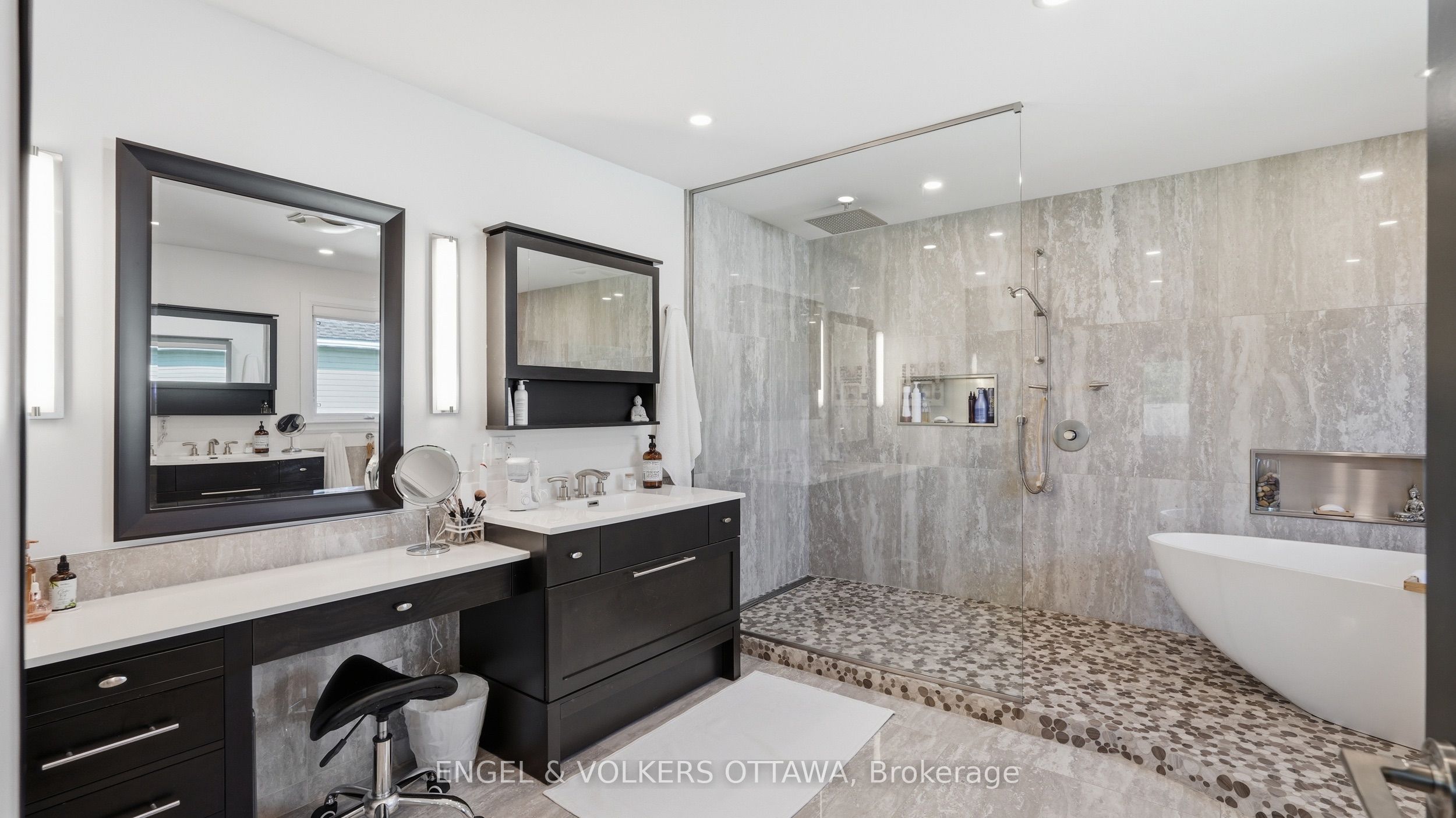 2855 Gothwood Place Property Photo 17