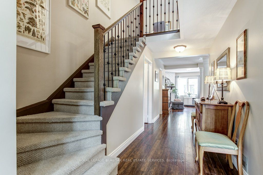 4 Edgewater Drive Property Photo 4