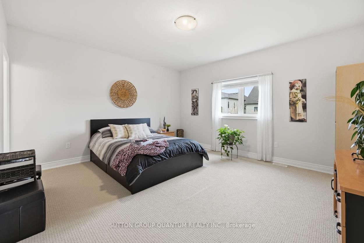420 Williams Crescent Property Photo 20