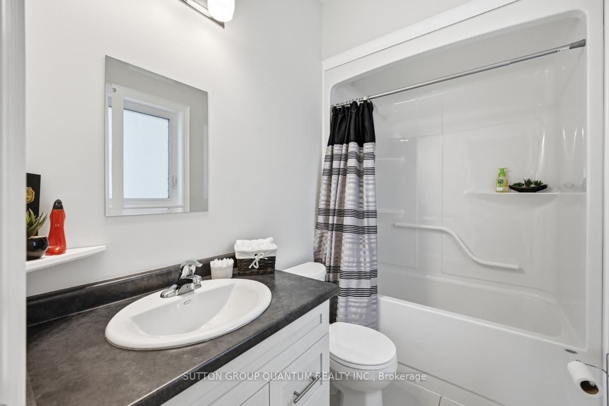 420 Williams Crescent Property Photo 23