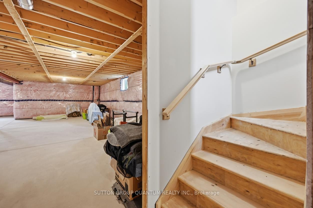 420 Williams Crescent Property Photo 29