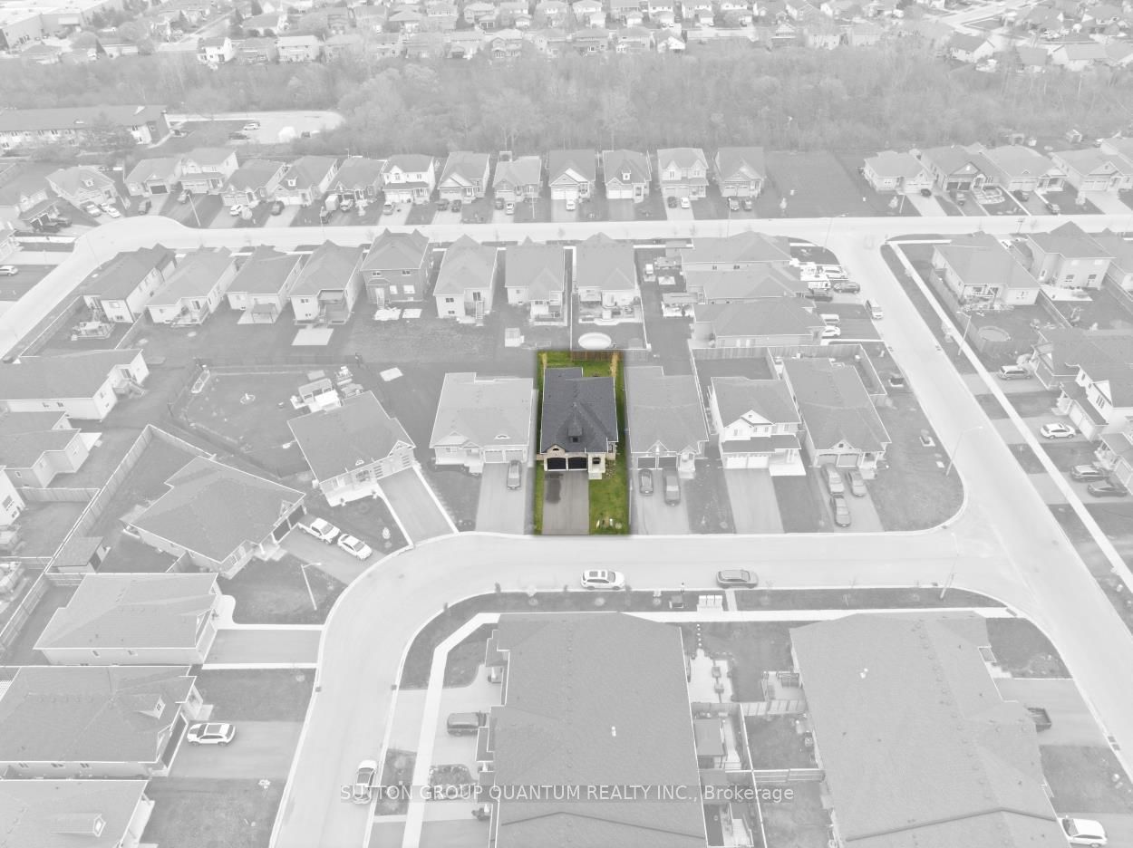 420 Williams Crescent Property Photo 37