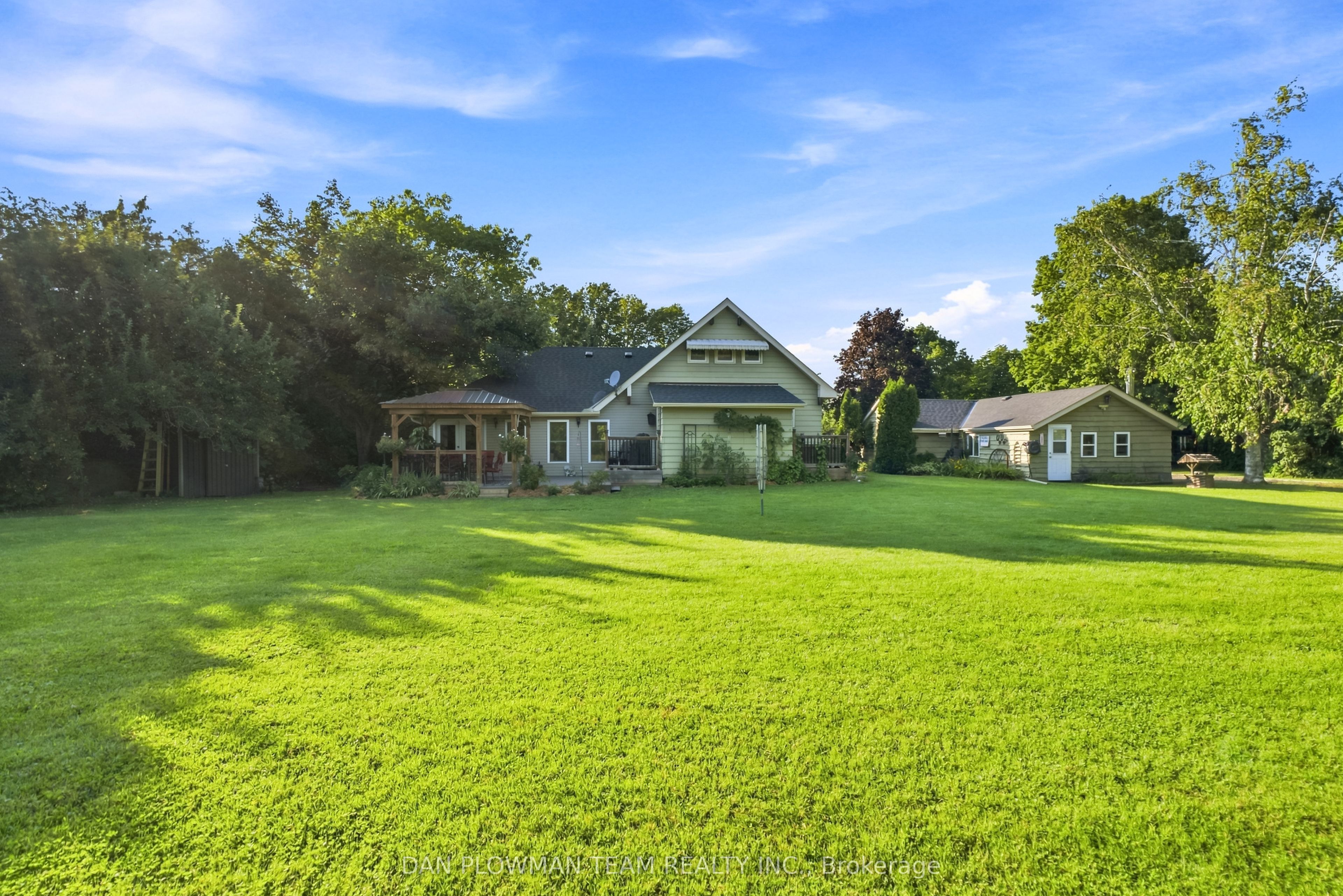 9 Valley Road Property Photo 36
