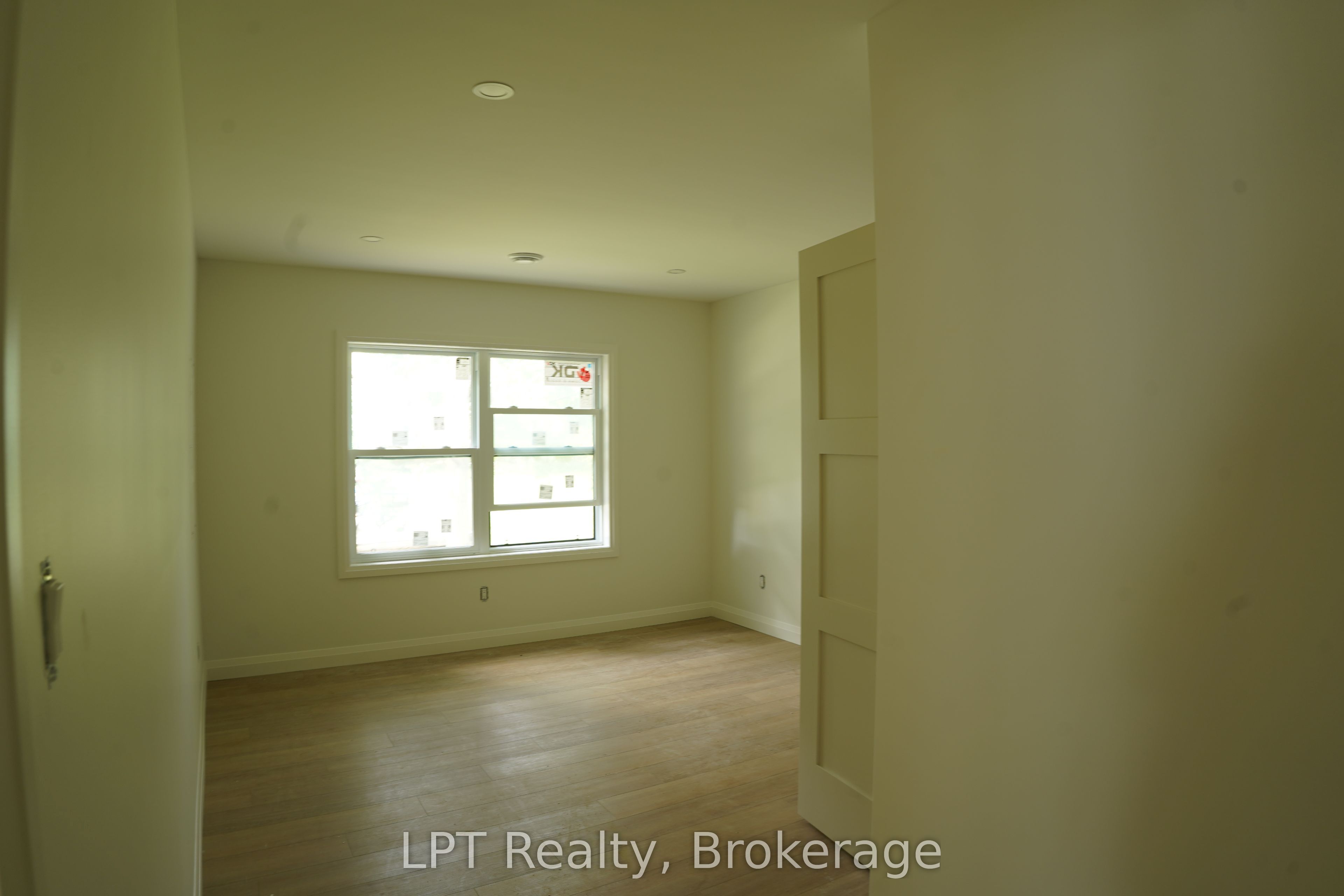 665 Watson Street Property Photo 18