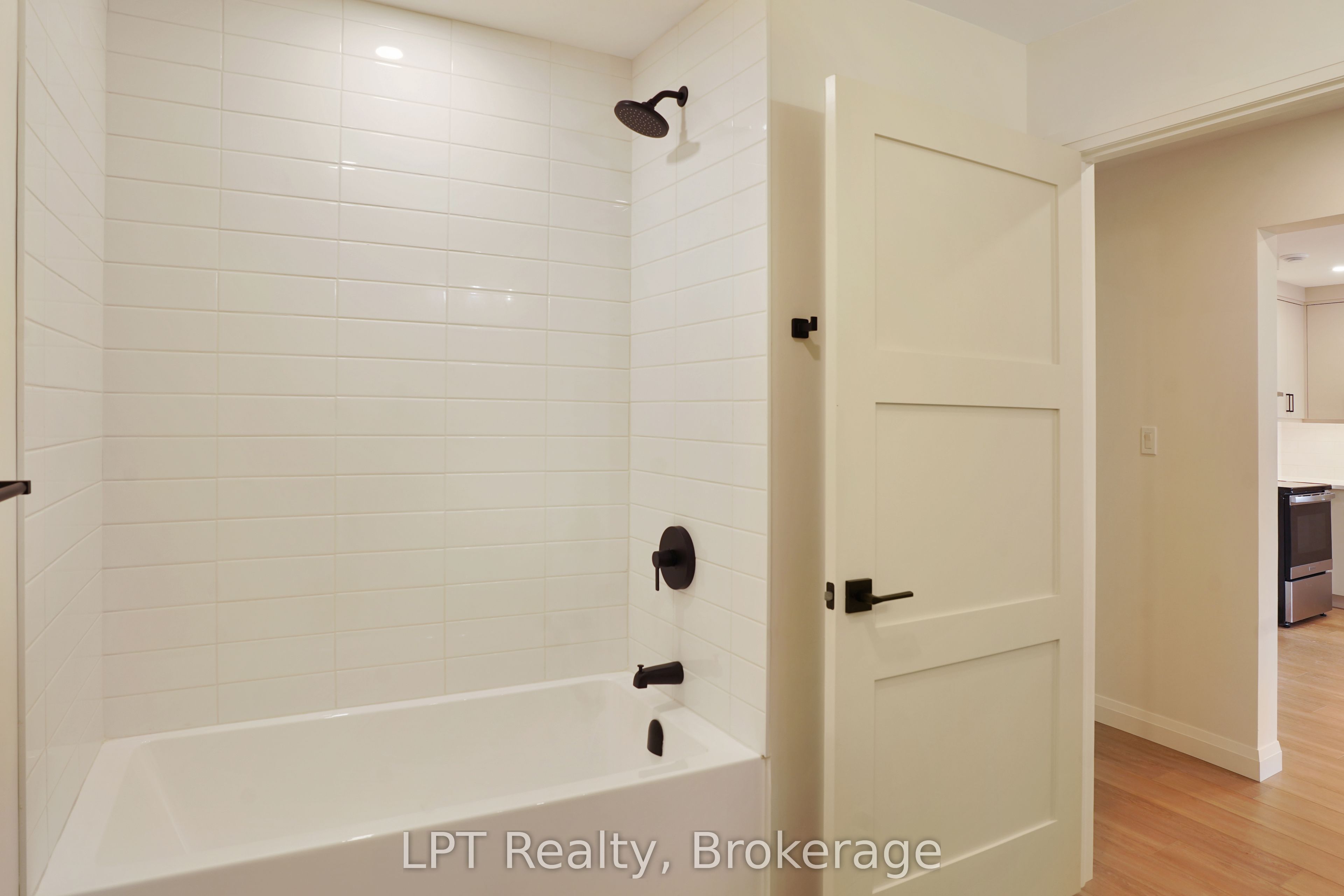 665 Watson Street Property Photo 18
