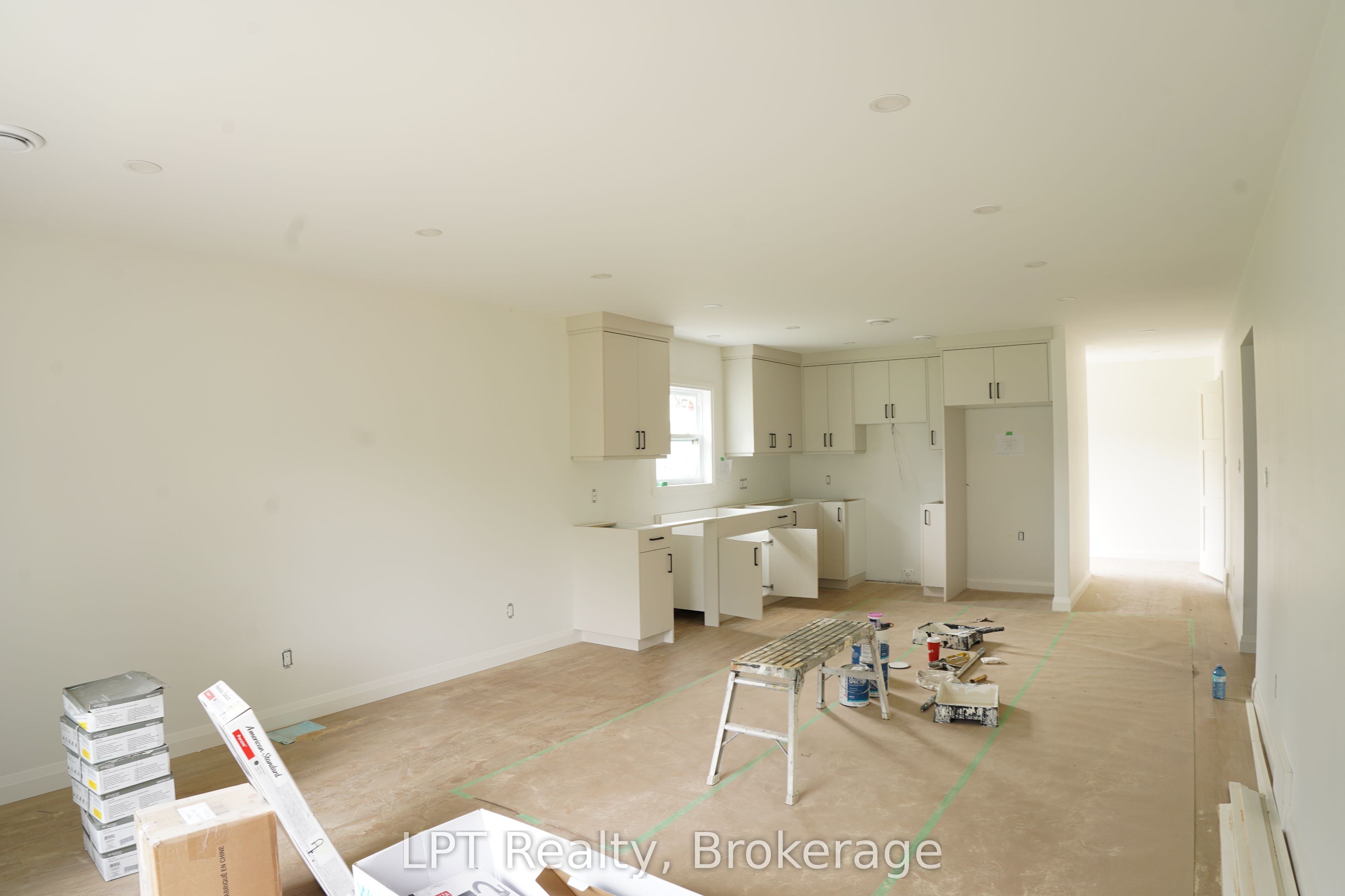 665 Watson Street Property Photo 23