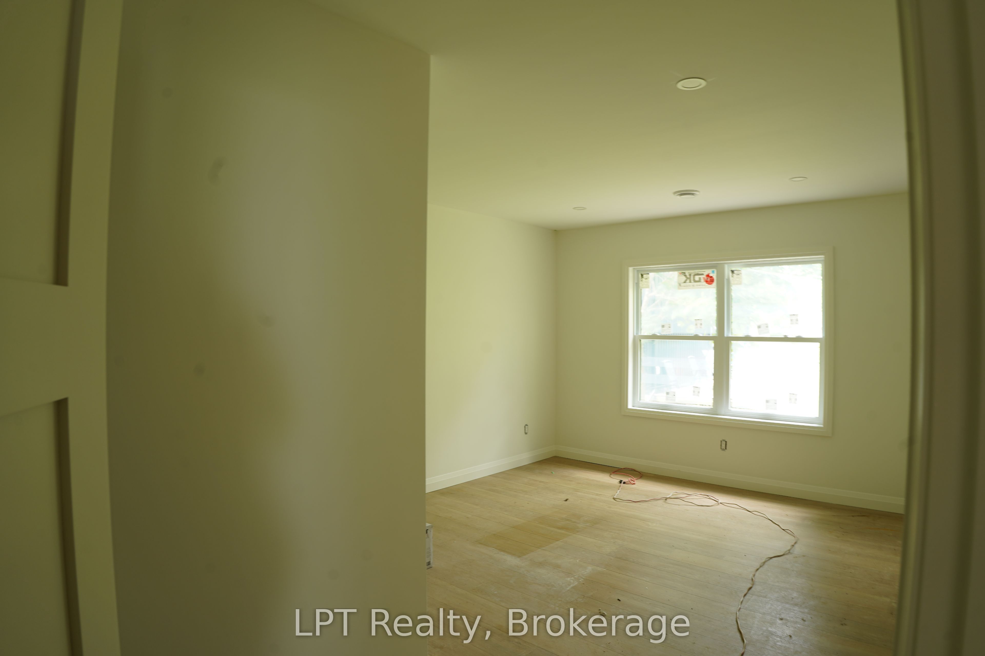 665 Watson Street Property Photo 32