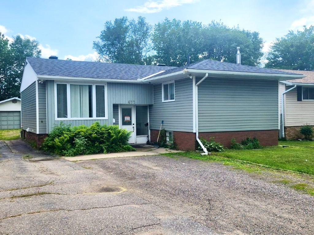 677 Tackaberry Drive Property Photo 2