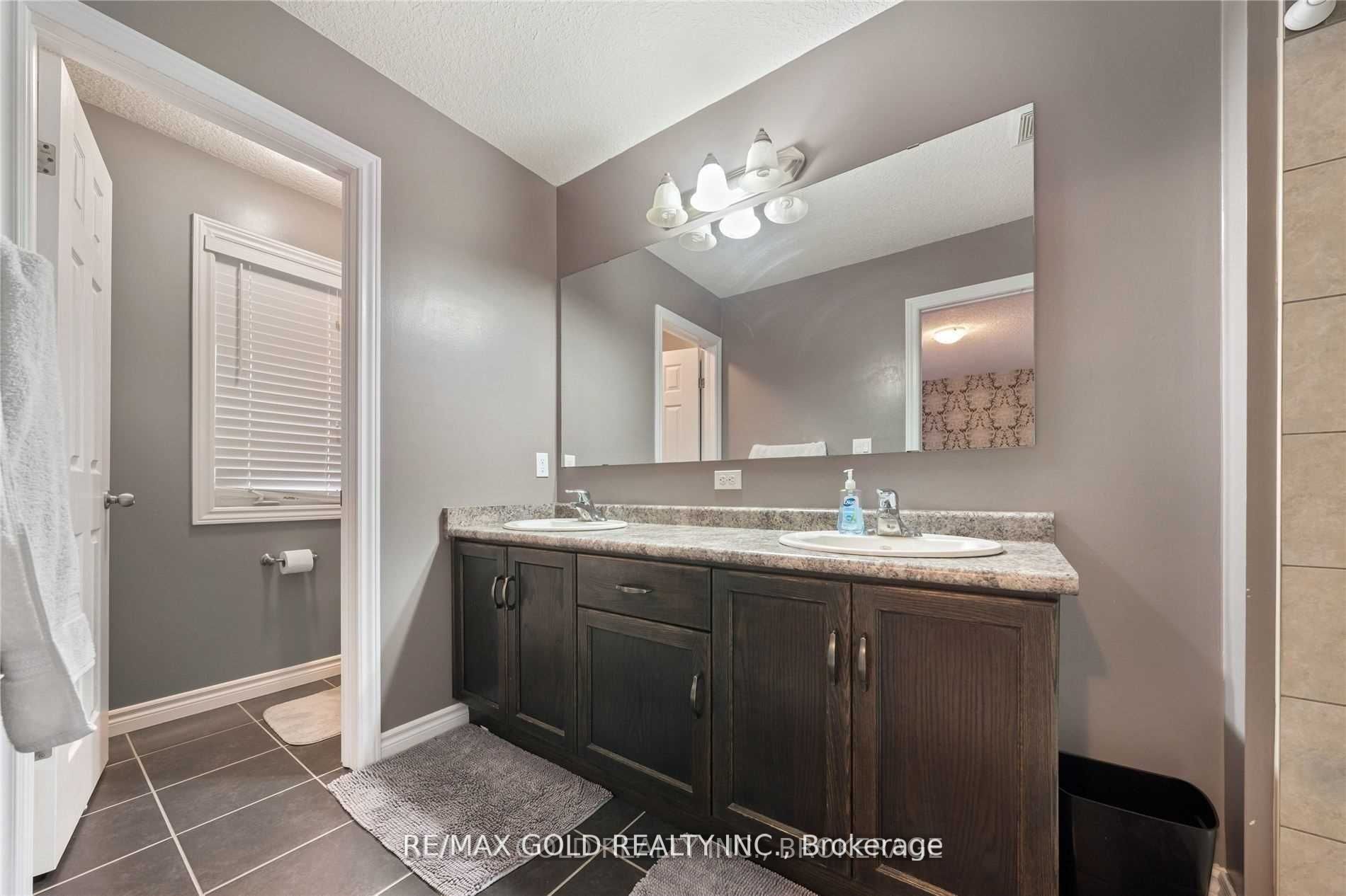 1376 Caen Avenue Property Photo 3