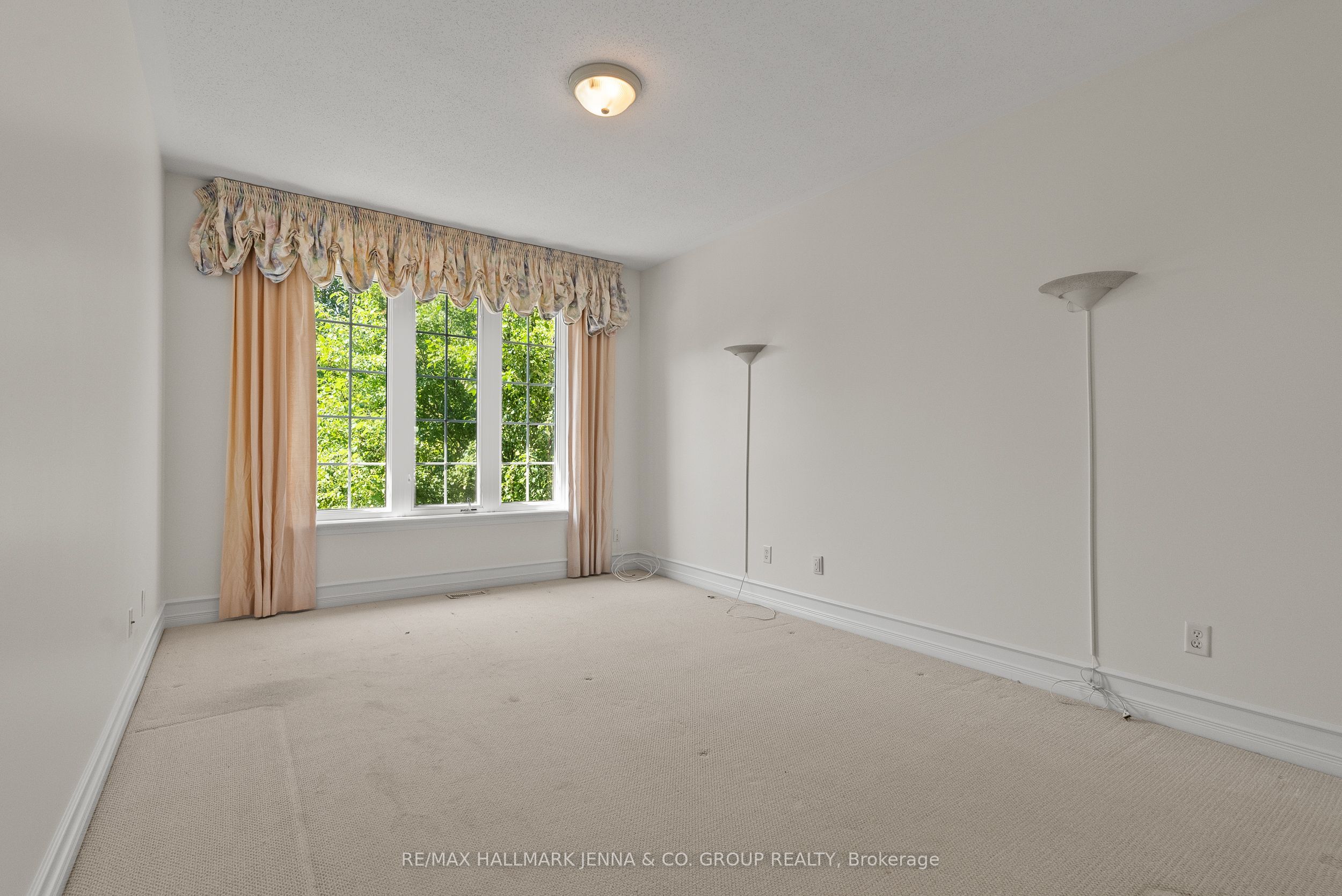 110 Heathercrest Private Property Photo 16