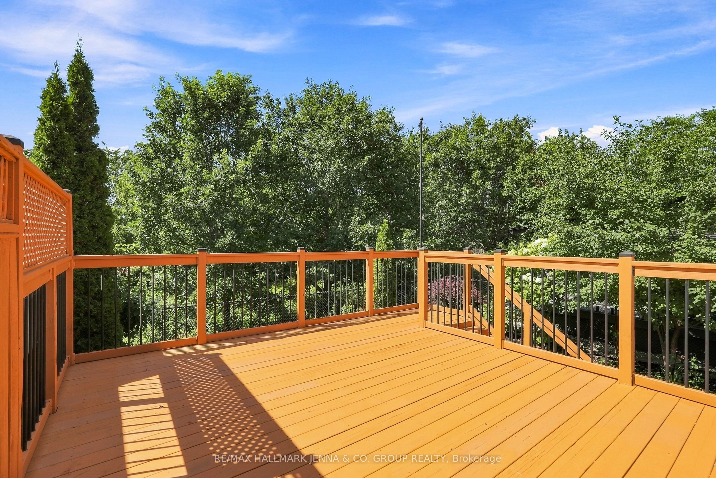 110 Heathercrest Private Property Photo 26