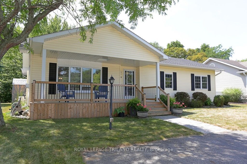 348 Shannon Boulevard Property Photo 1