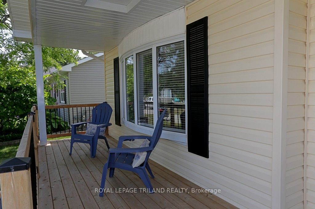 348 Shannon Boulevard Property Photo 6