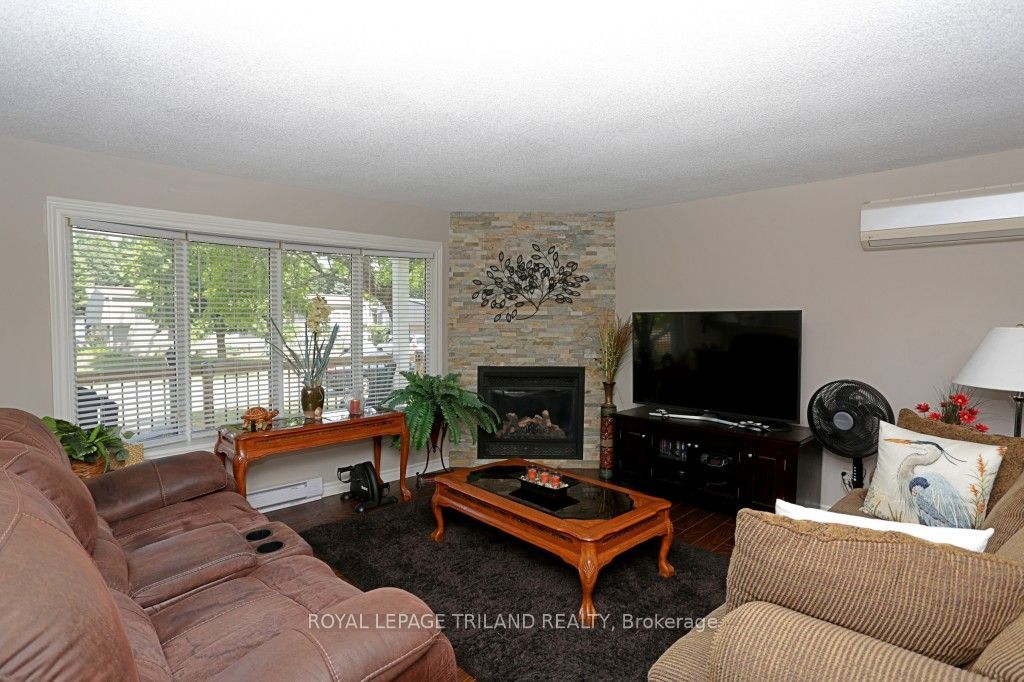 348 Shannon Boulevard Property Photo 8